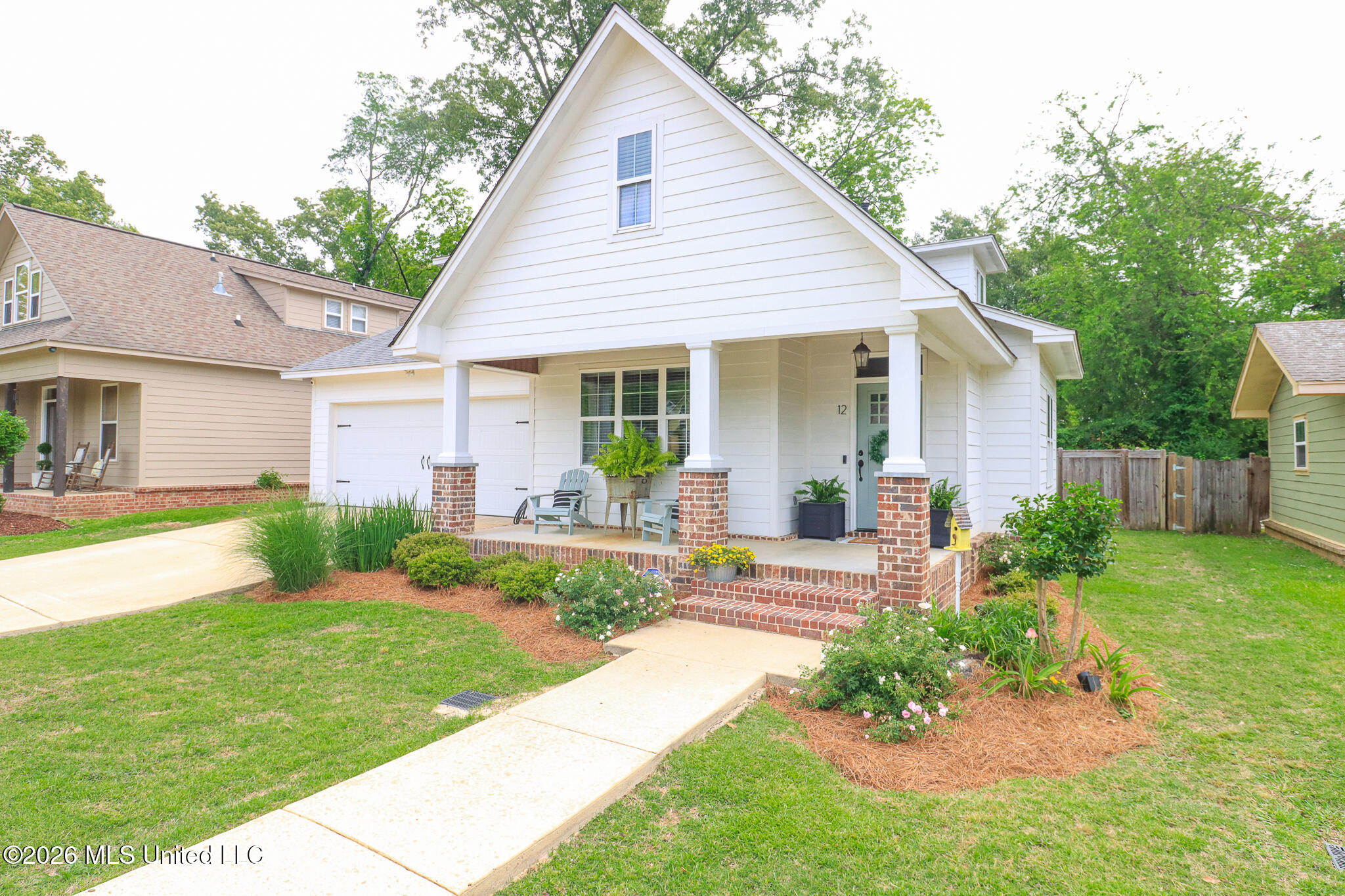 12 Oakwood Glen Property Photo 3
