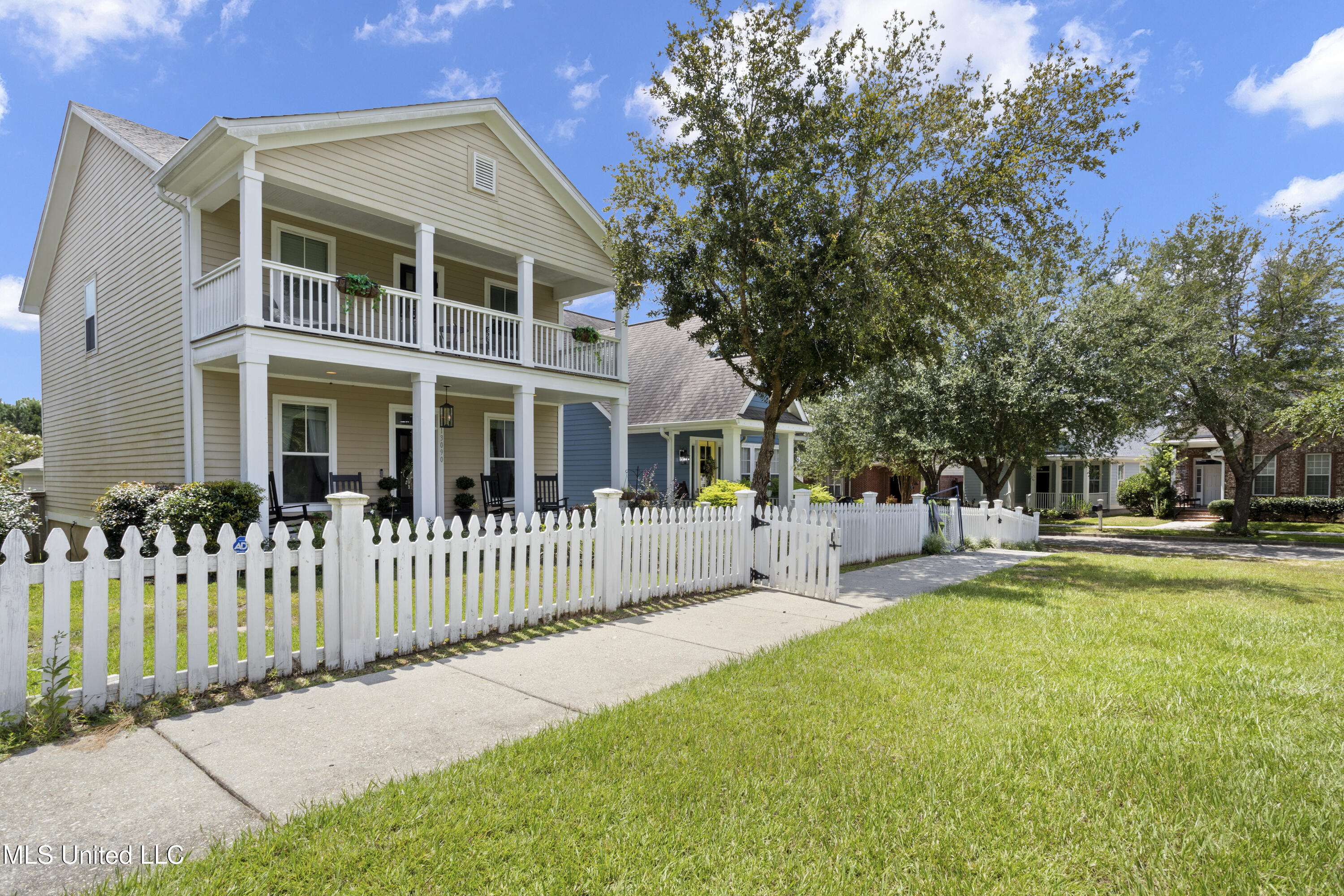 13090 Pine Valley Lane Property Photo 5