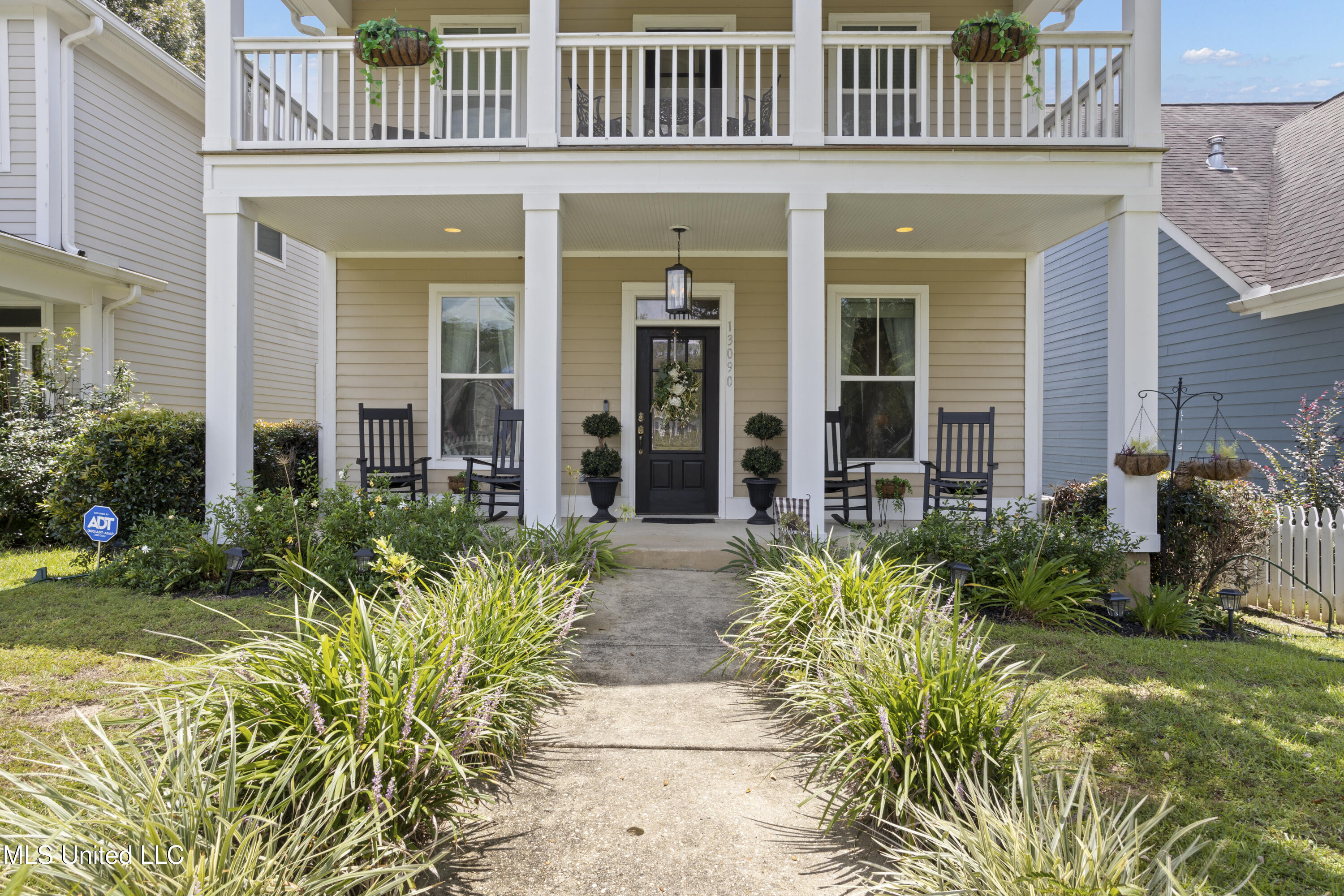 13090 Pine Valley Lane Property Photo 7