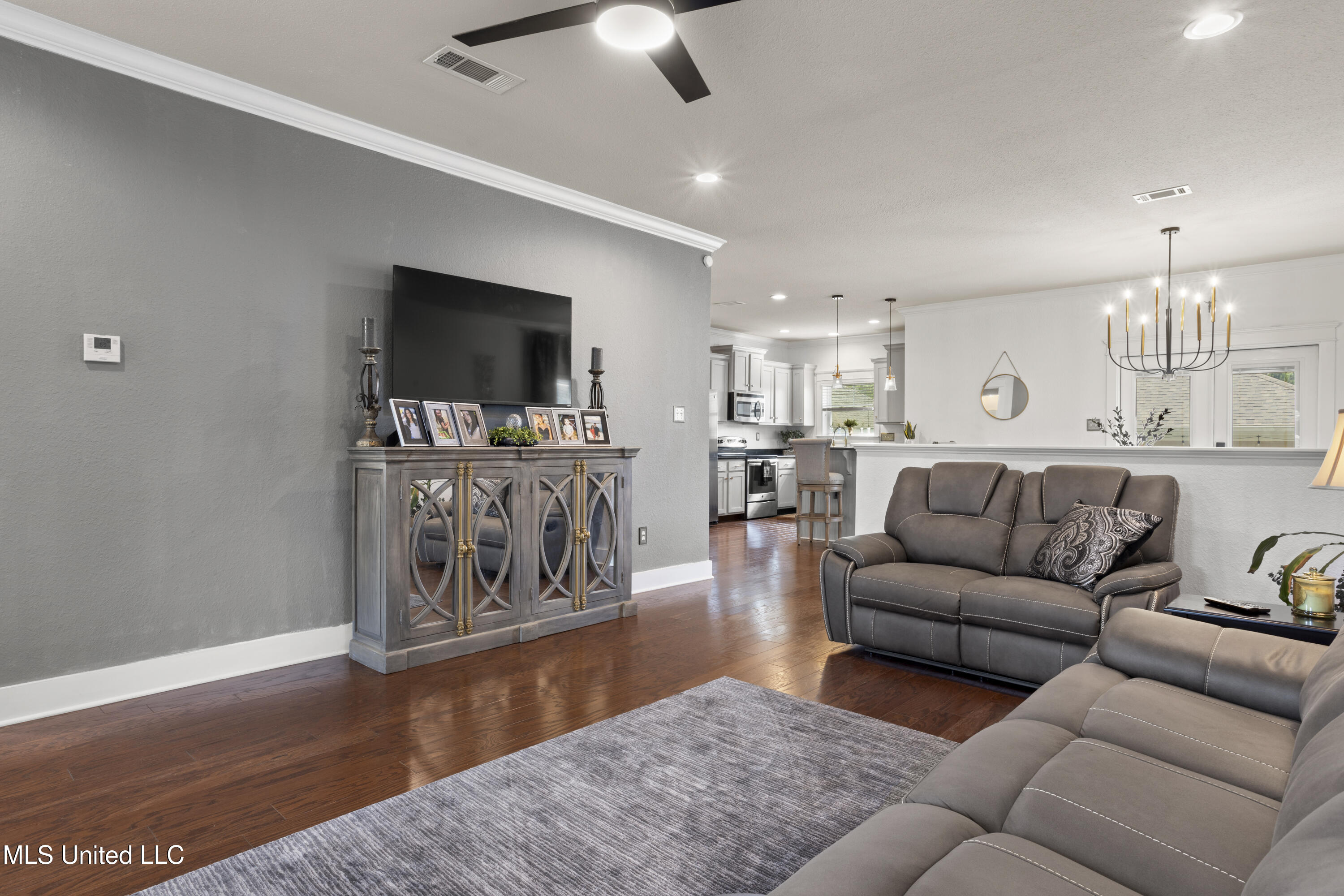 13090 Pine Valley Lane Property Photo 15