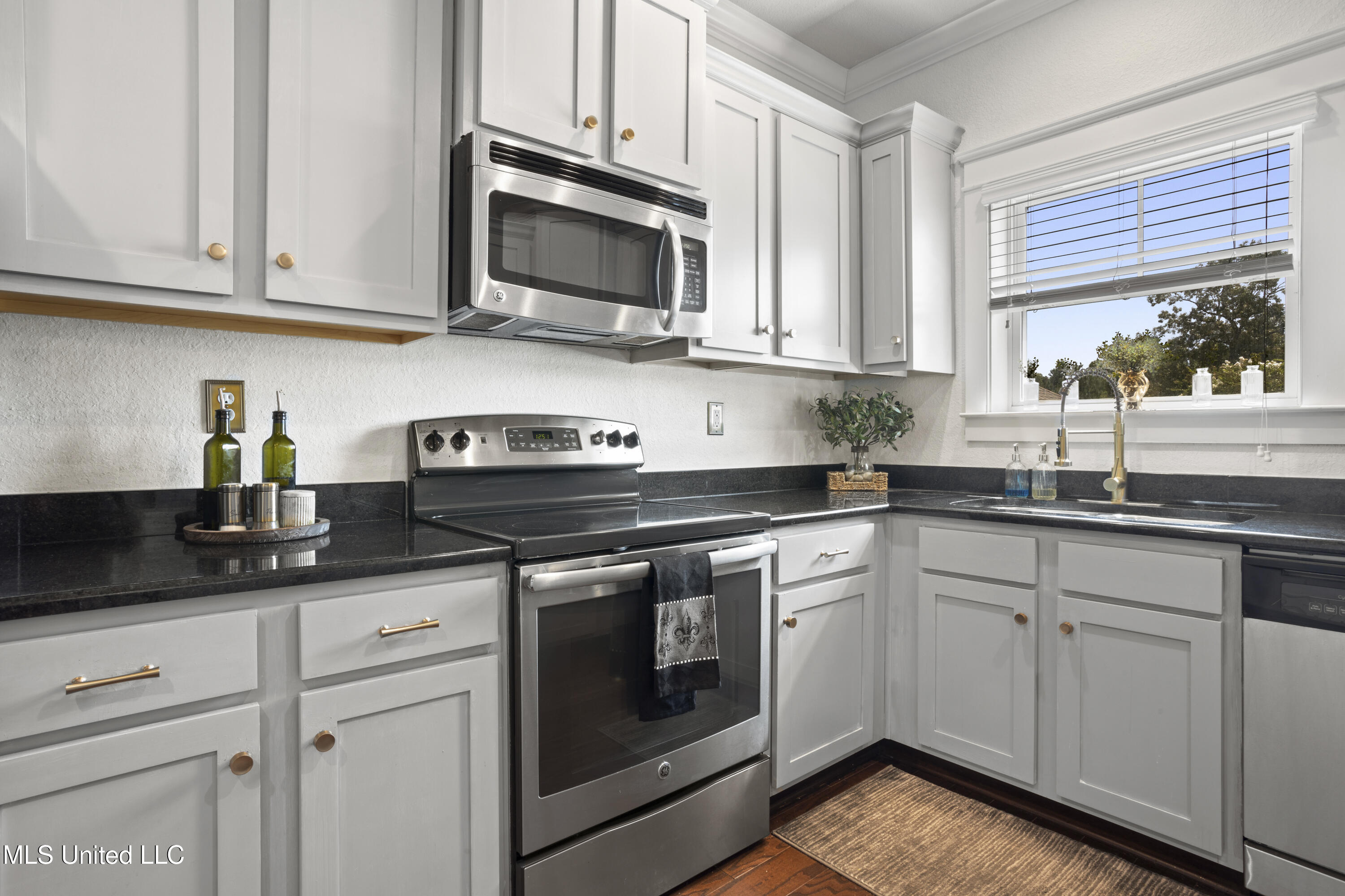 13090 Pine Valley Lane Property Photo 20