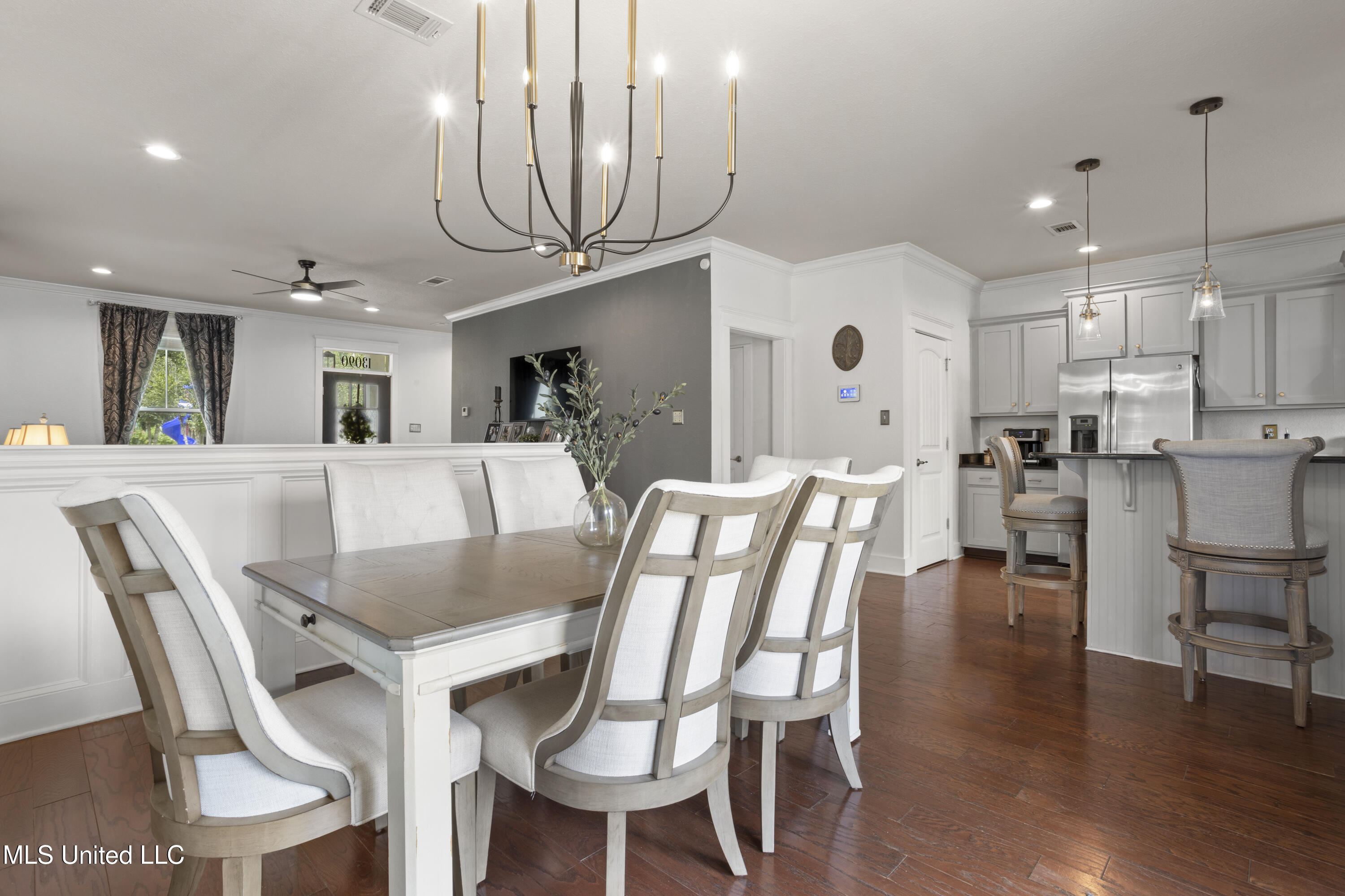 13090 Pine Valley Lane Property Photo 23