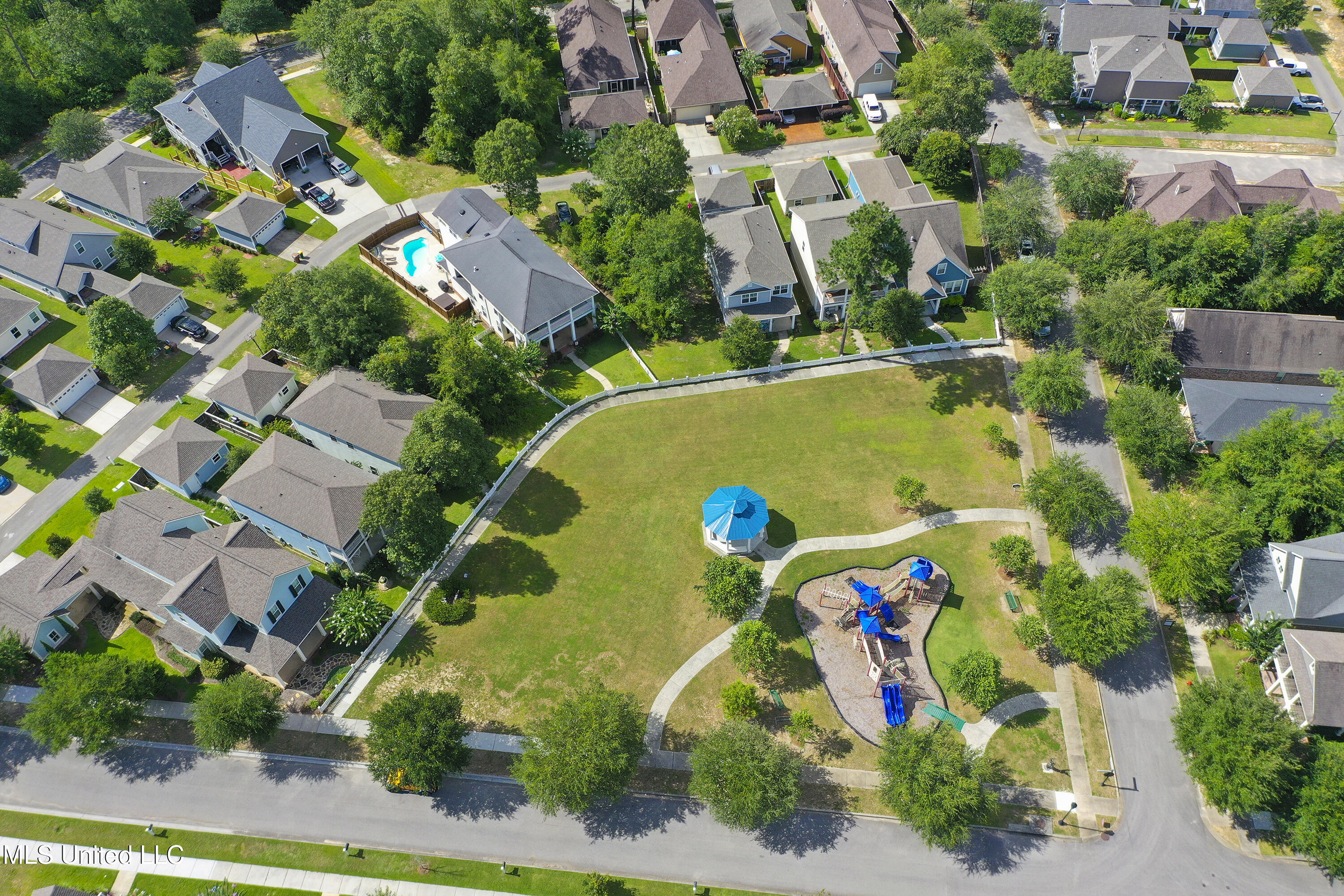13090 Pine Valley Lane Property Photo 42
