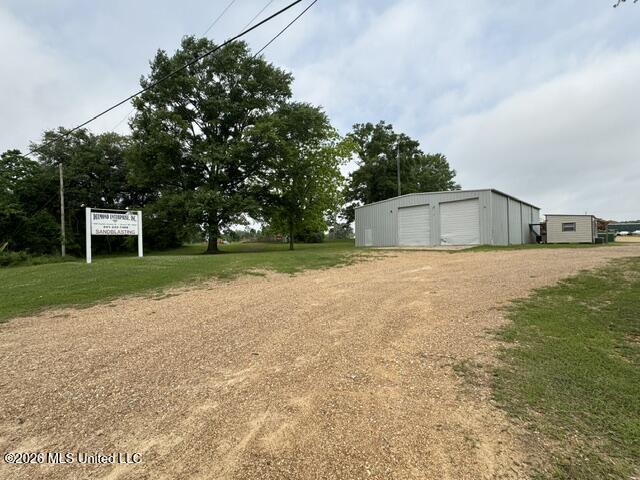 1560 S Captain Gloster Drive Property Photo 3