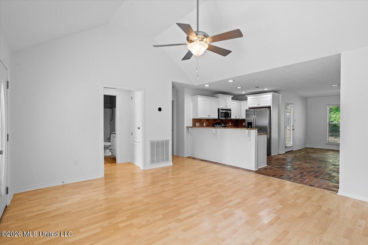 13687 Lawton Lane Property Photo 7