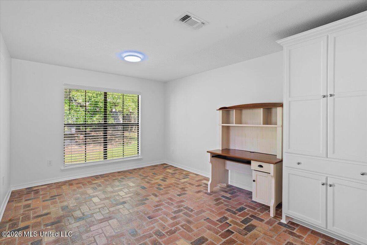 13687 Lawton Lane Property Photo 11