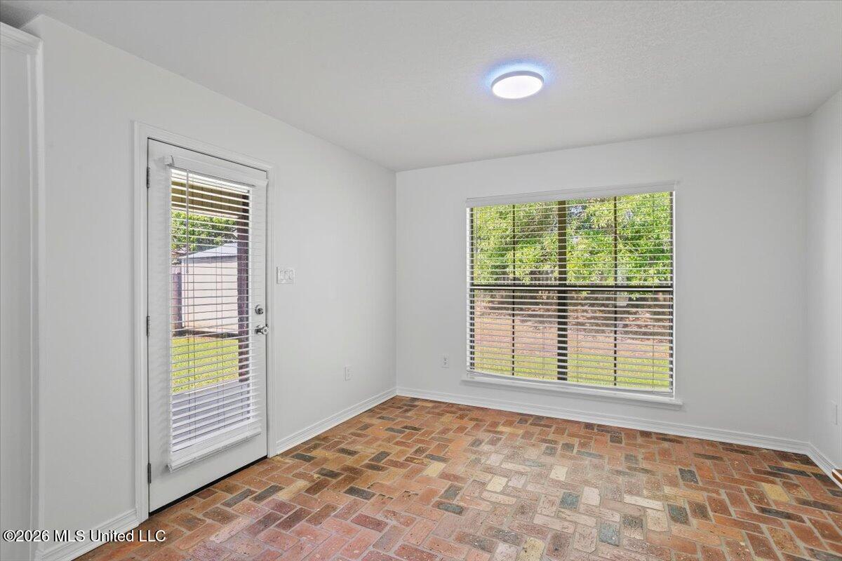 13687 Lawton Lane Property Photo 13