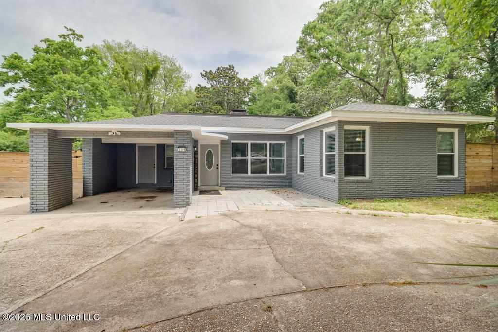 808 Courthouse Road Property Photo 1