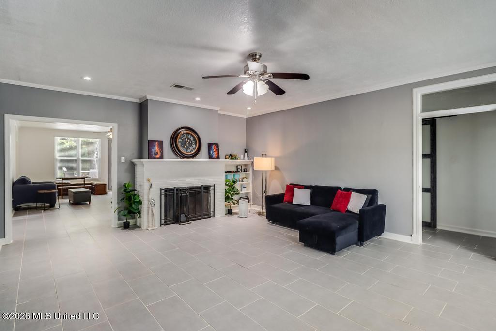 808 Courthouse Road Property Photo 8