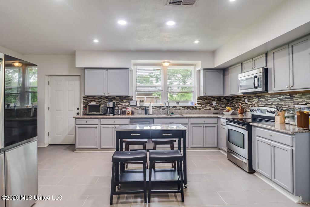 808 Courthouse Road Property Photo 13