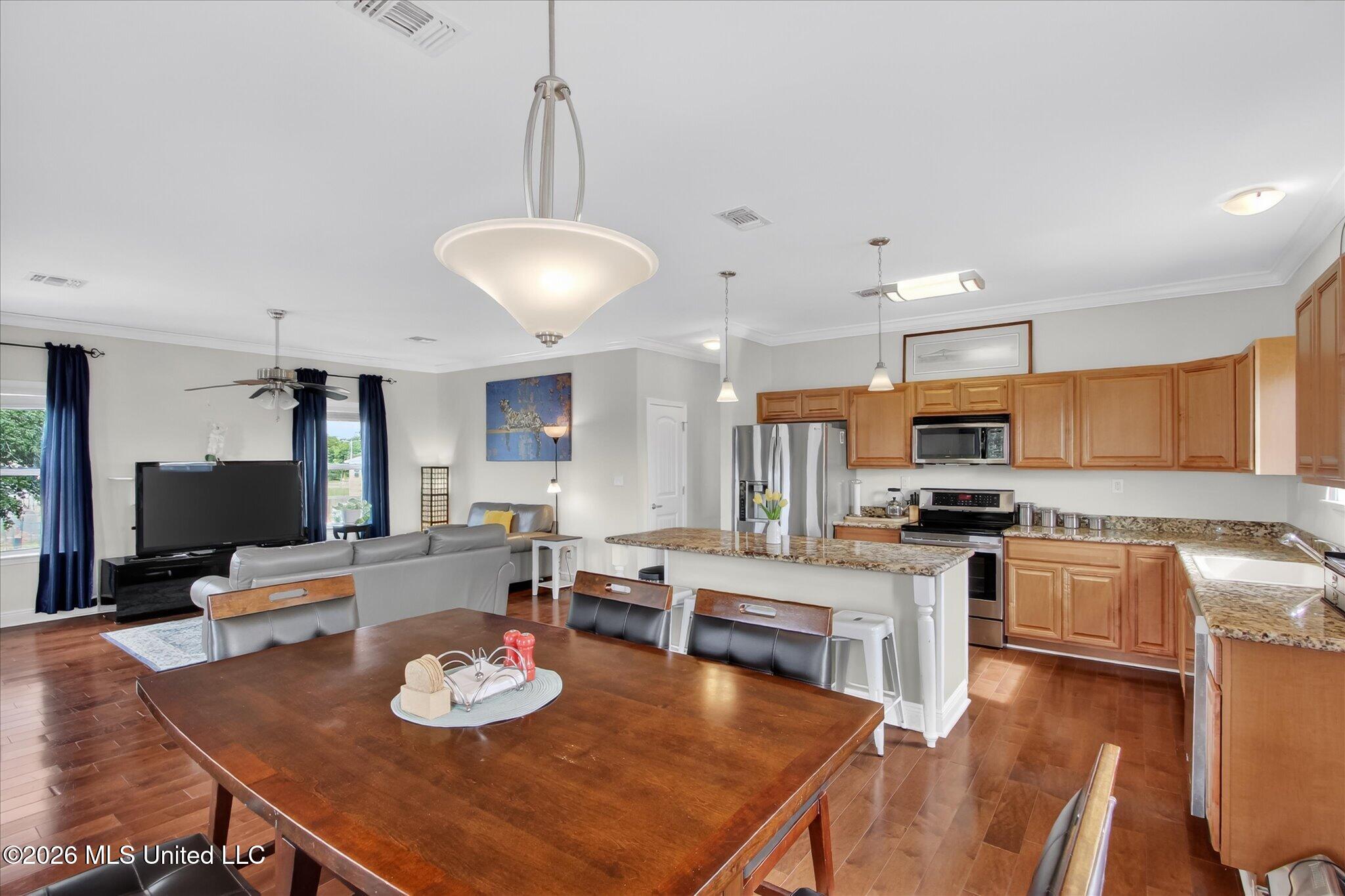 4120 Finley Street Property Photo 6
