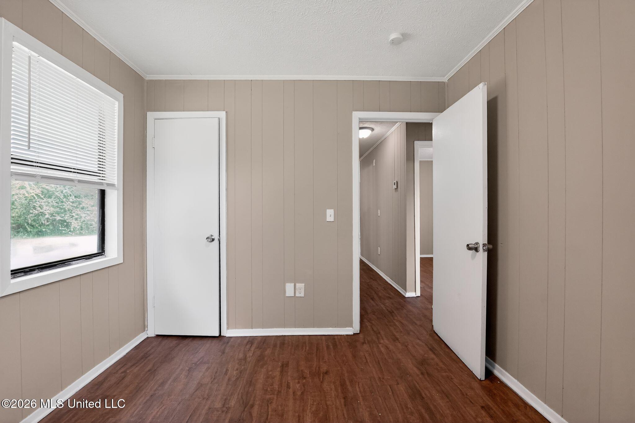 907 Tyler Street Property Photo 25
