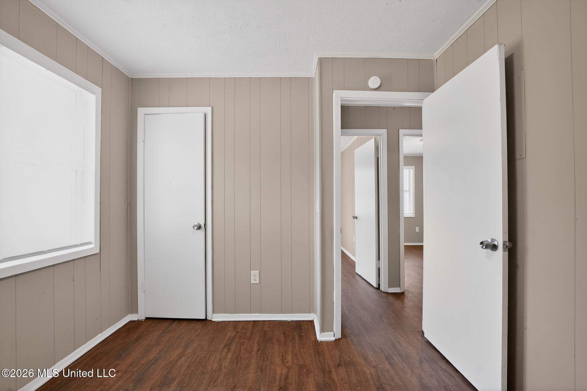 907 Tyler Street Property Photo 29