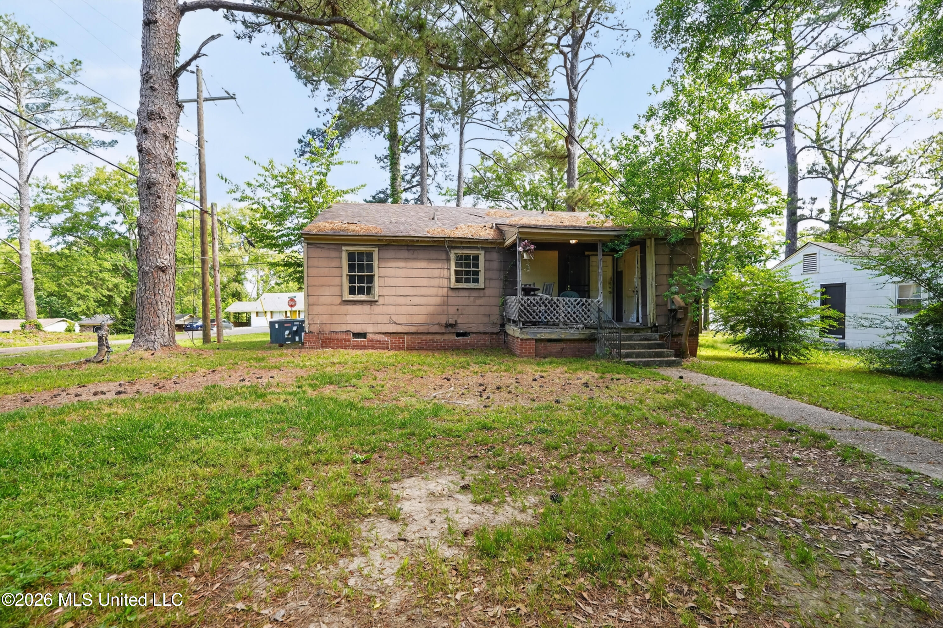 603 Launcelot Road Property Photo 9