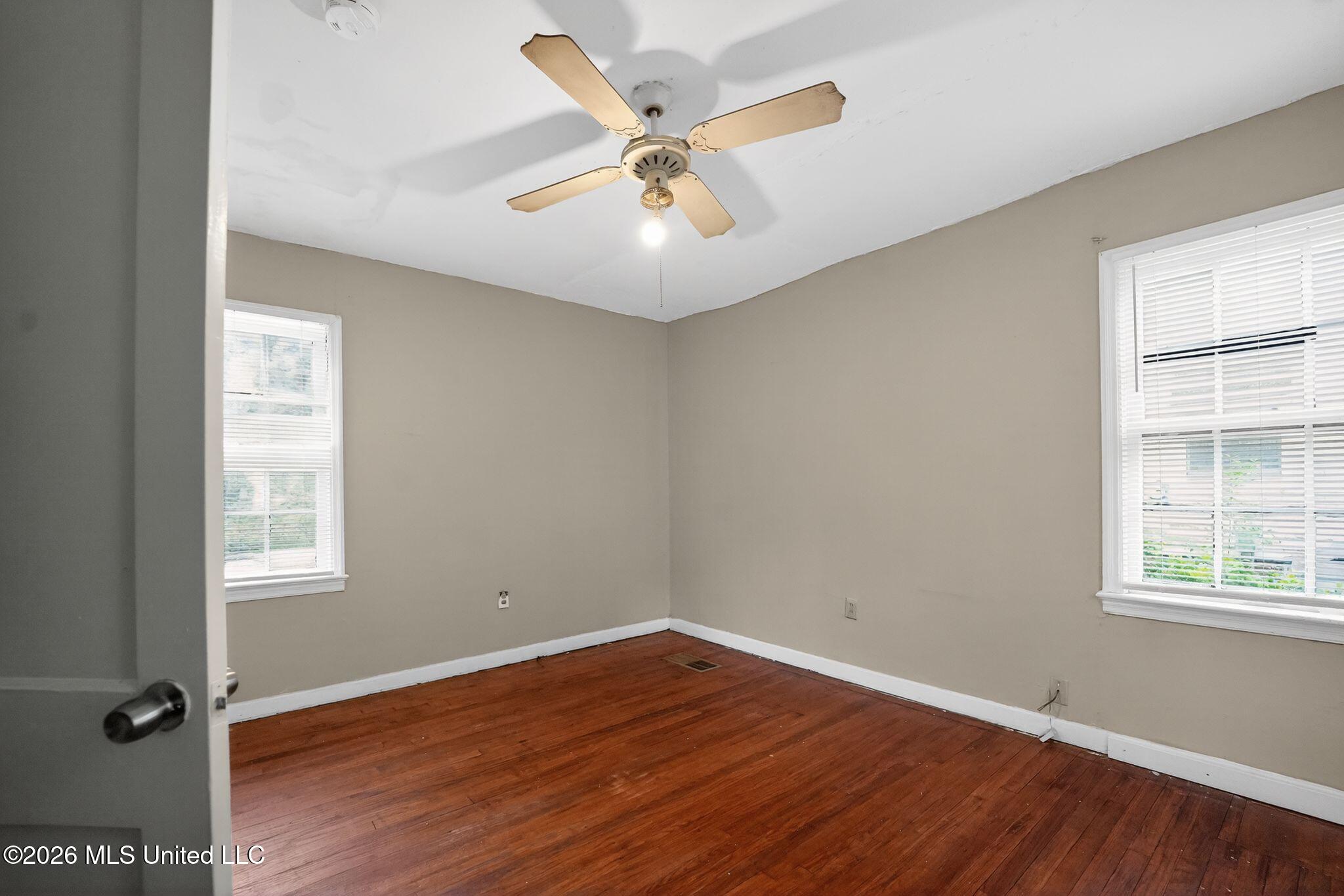 617 Woodbury Road Property Photo 14