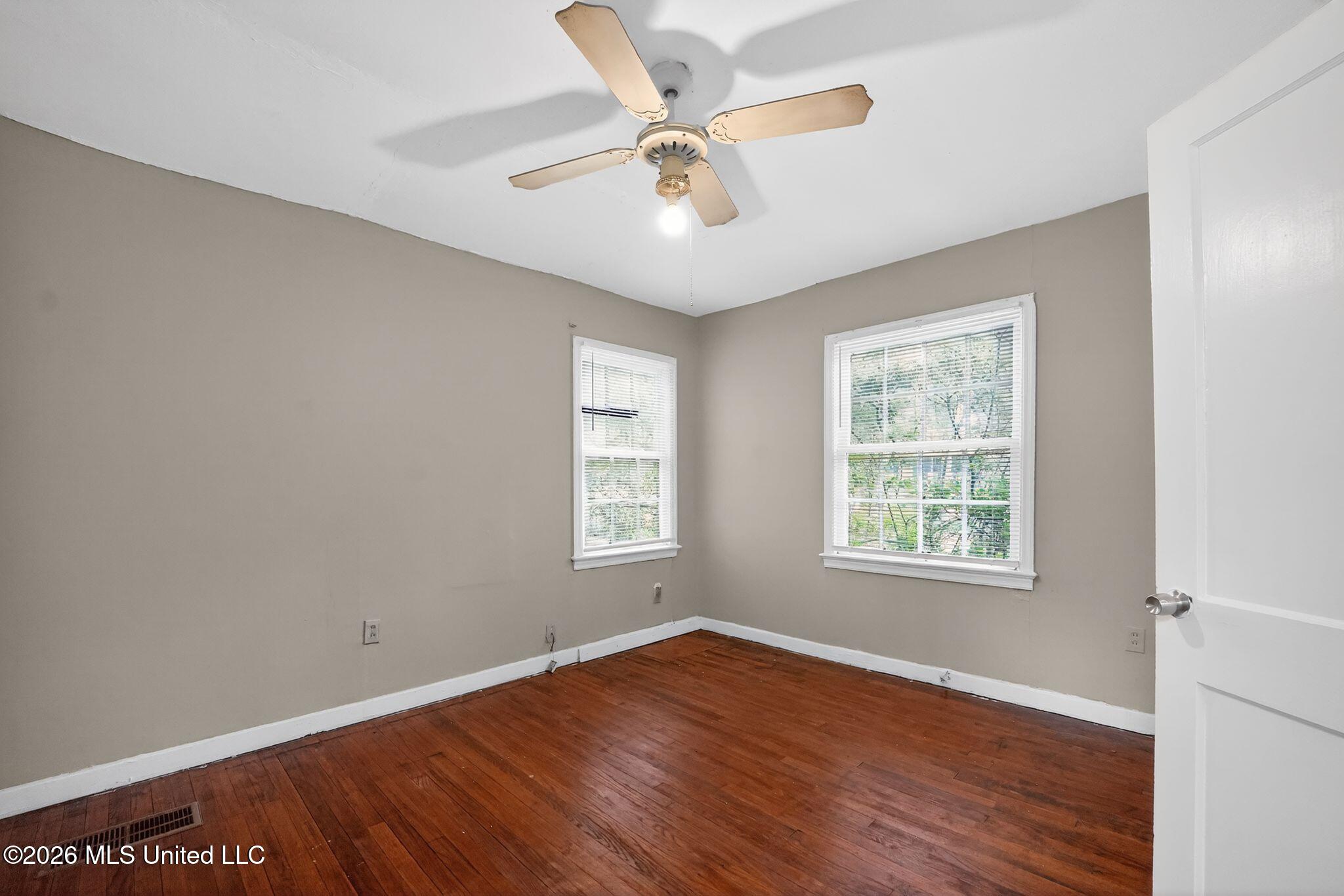 617 Woodbury Road Property Photo 15