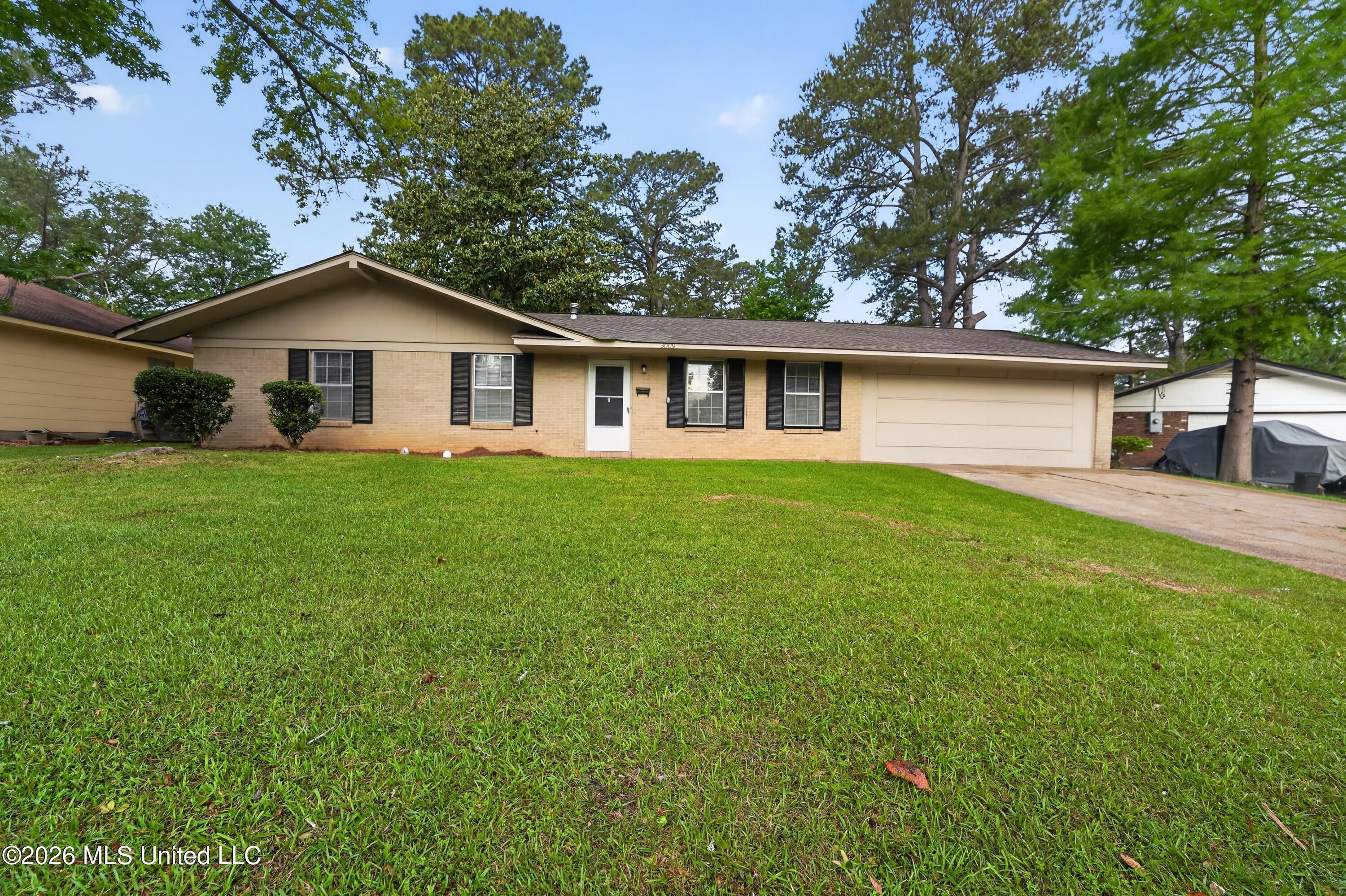 3009 Suncrest Drive Property Photo 1