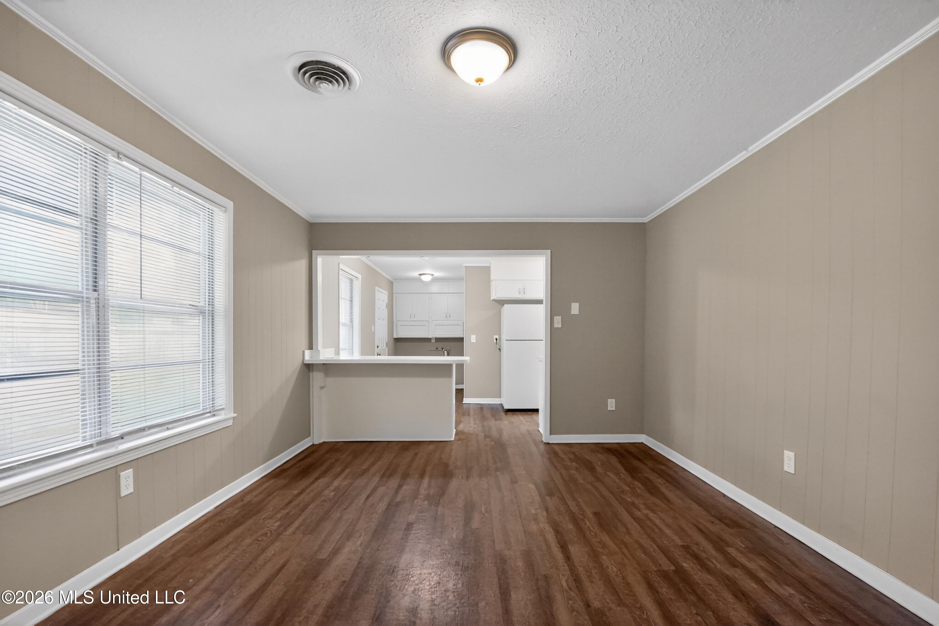 3009 Suncrest Drive Property Photo 10