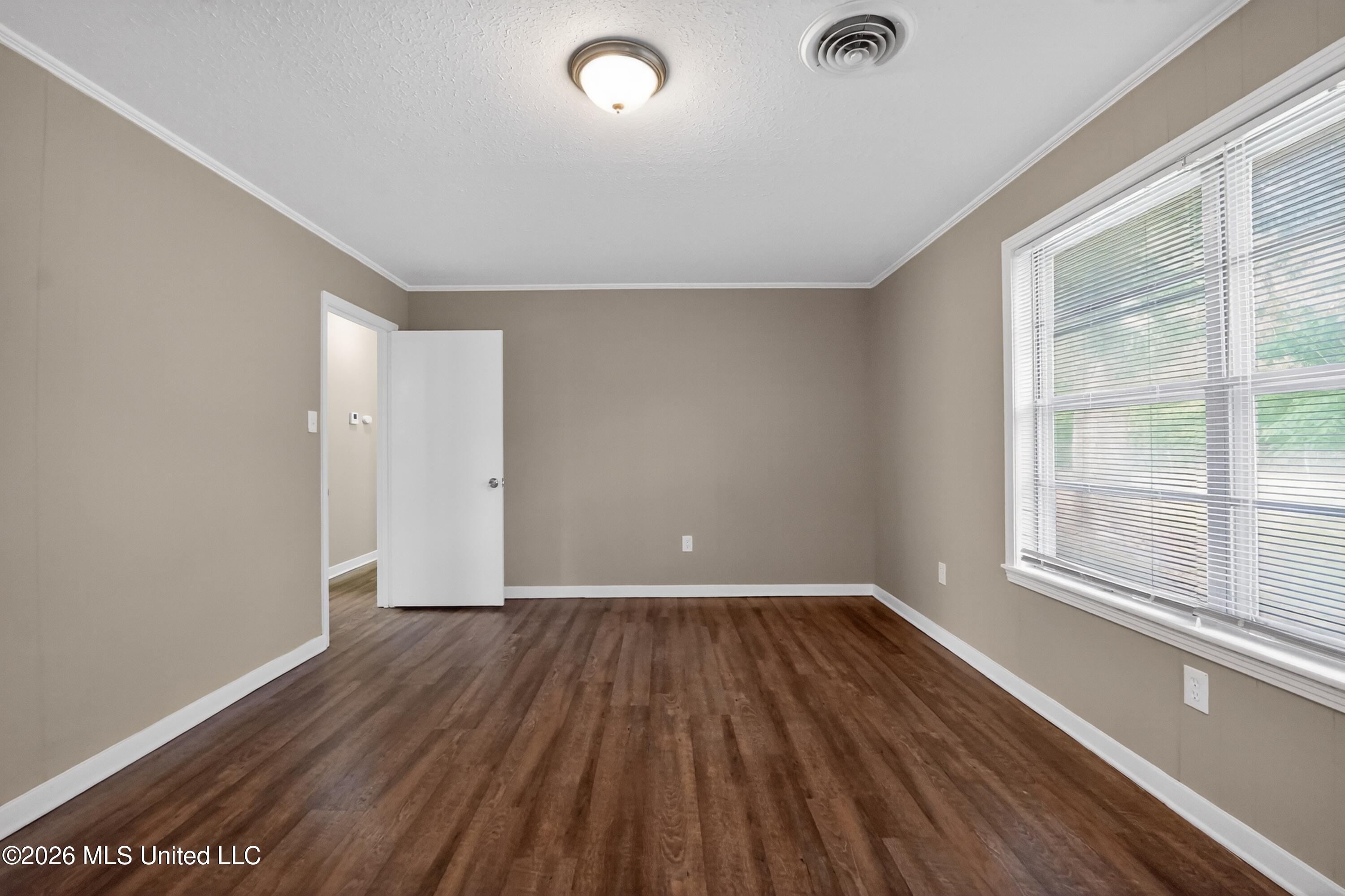 3009 Suncrest Drive Property Photo 24