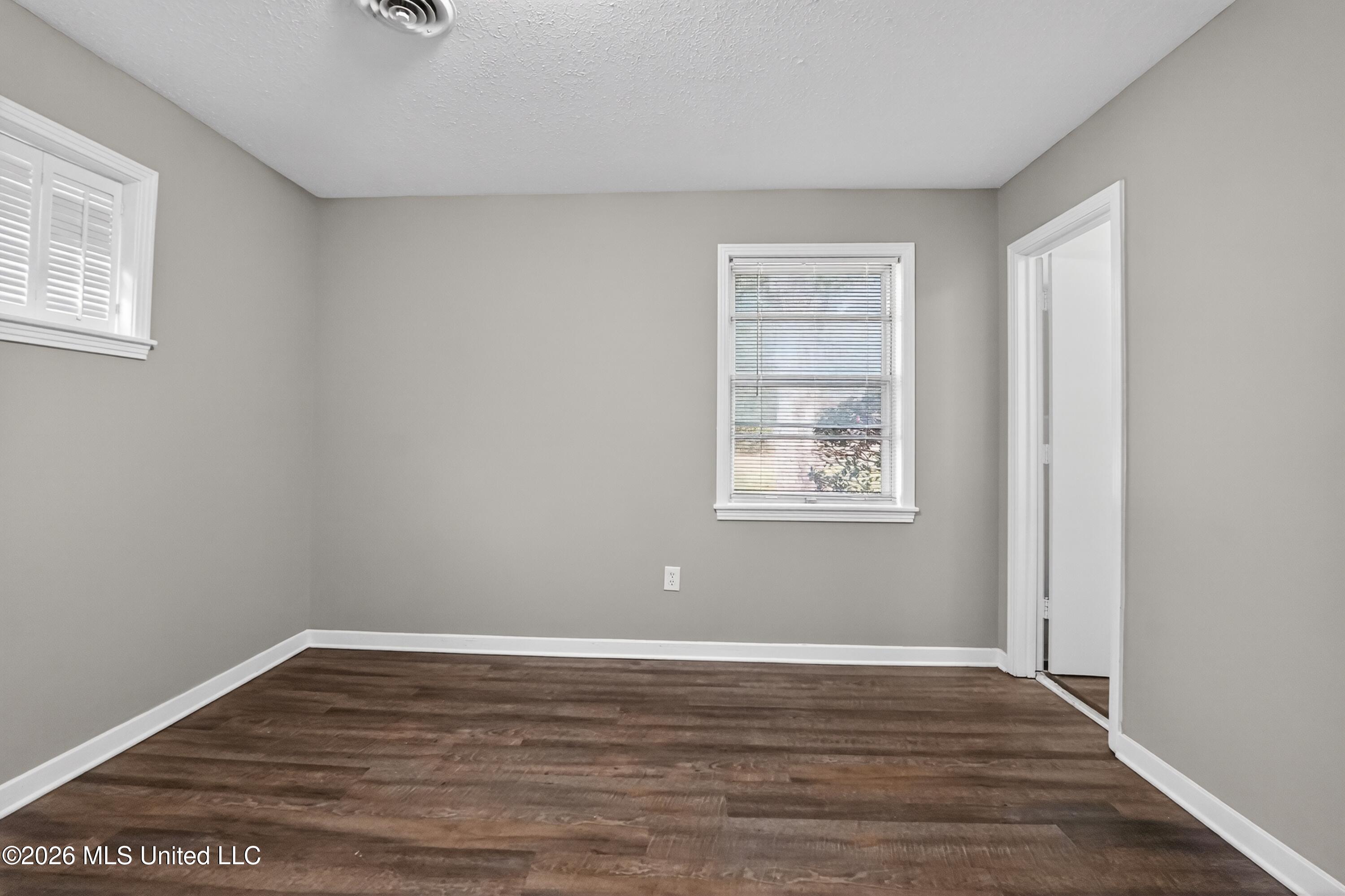 3009 Suncrest Drive Property Photo 33