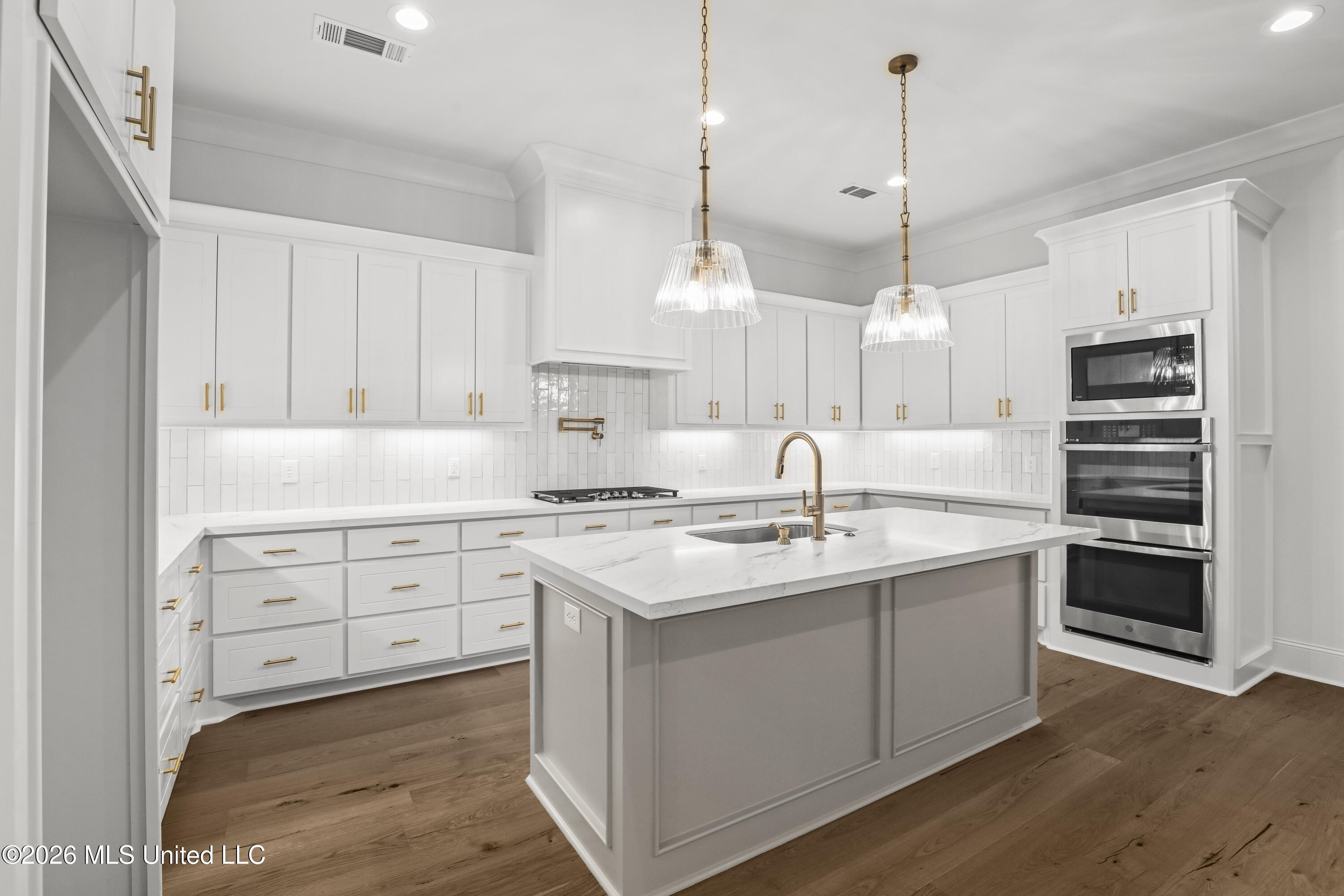 258 Caroline Boulevard Property Photo 15