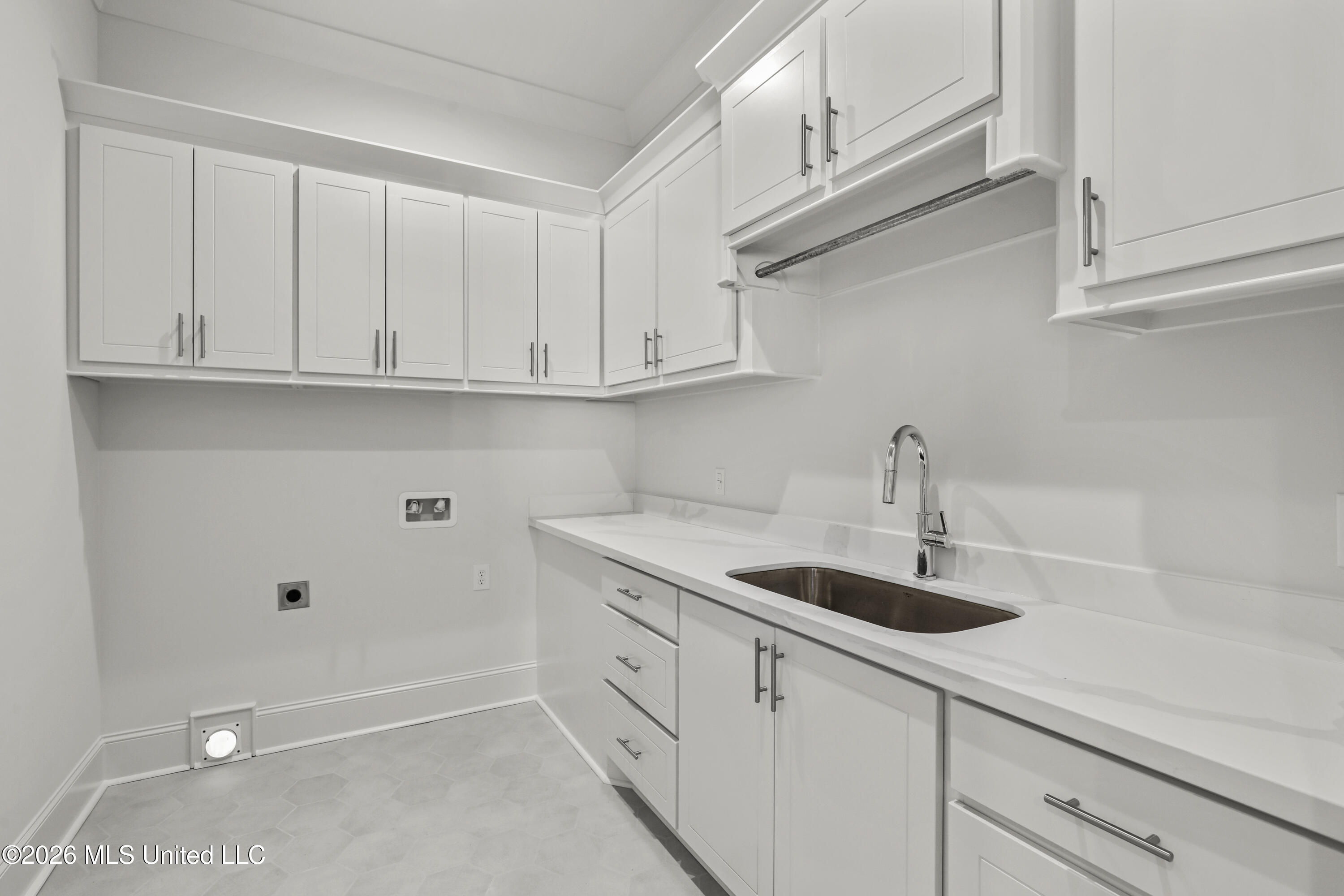 258 Caroline Boulevard Property Photo 21
