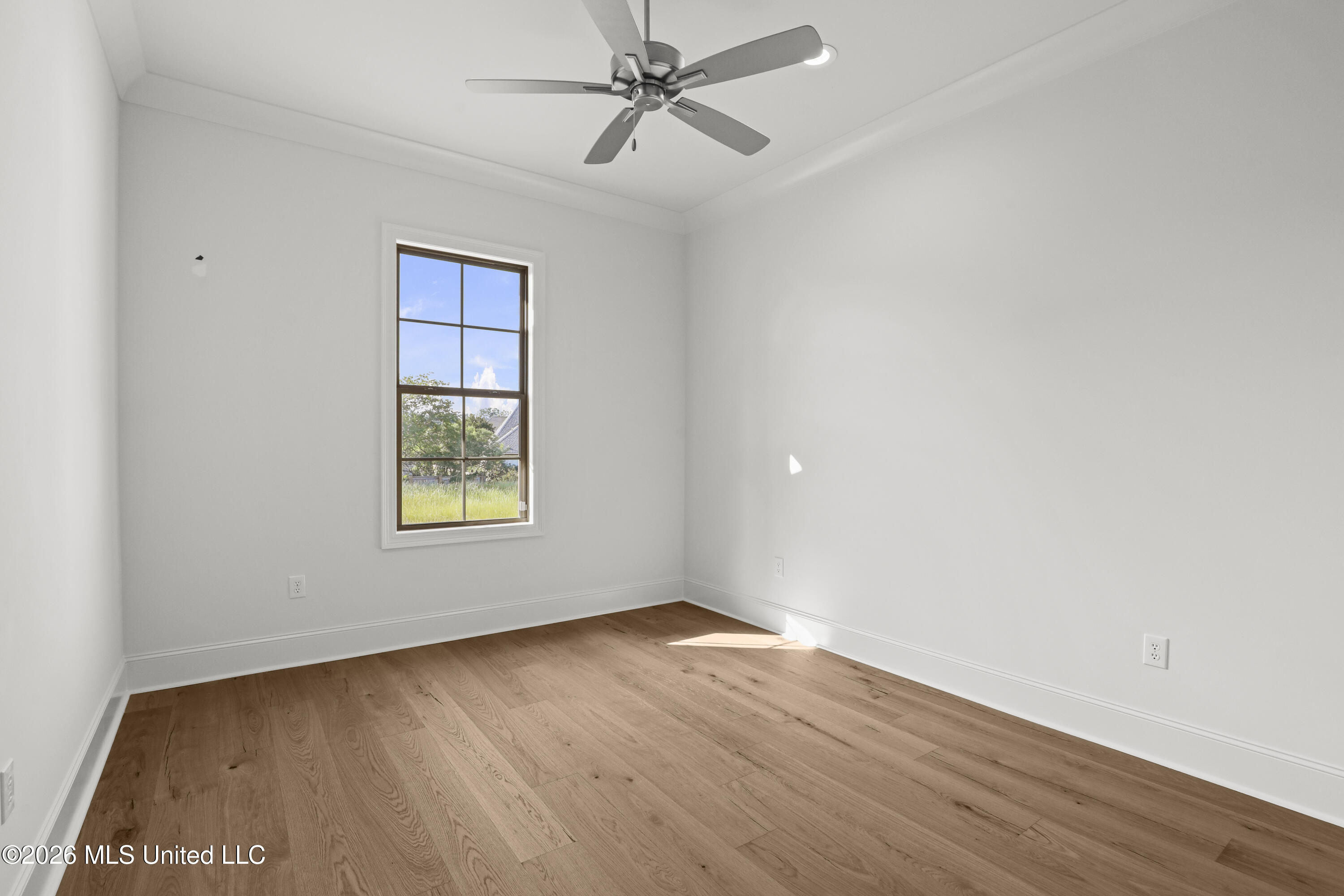 258 Caroline Boulevard Property Photo 38