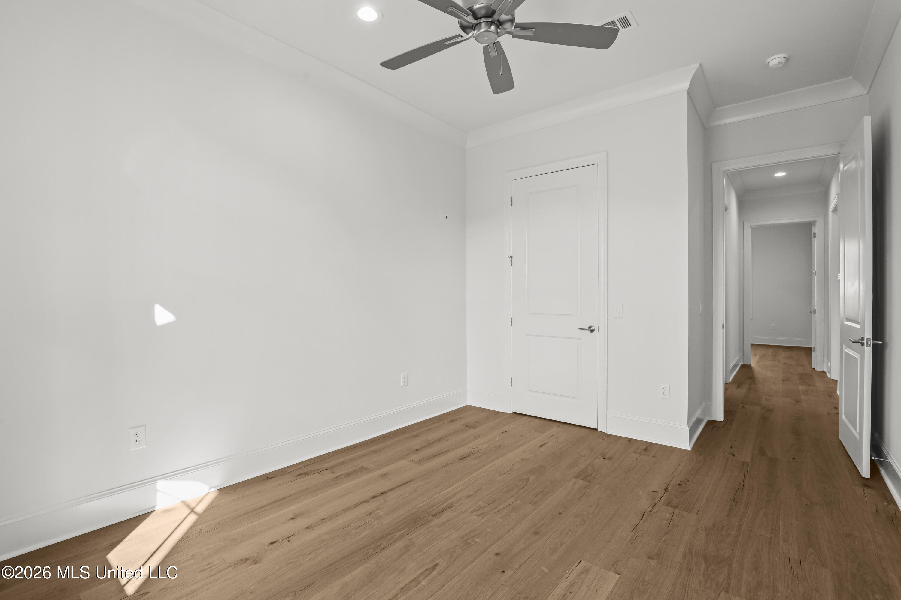 258 Caroline Boulevard Property Photo 39