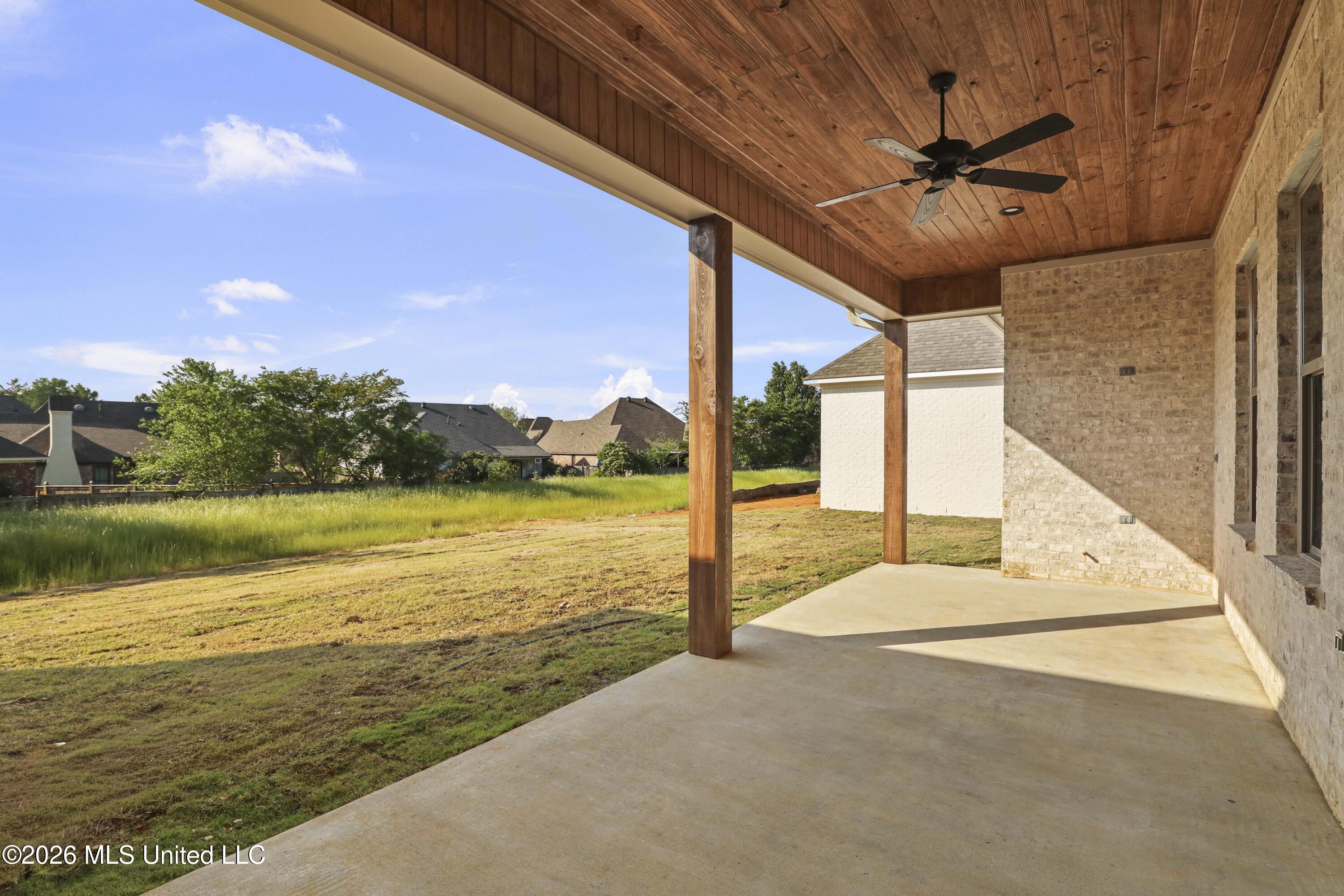 258 Caroline Boulevard Property Photo 41