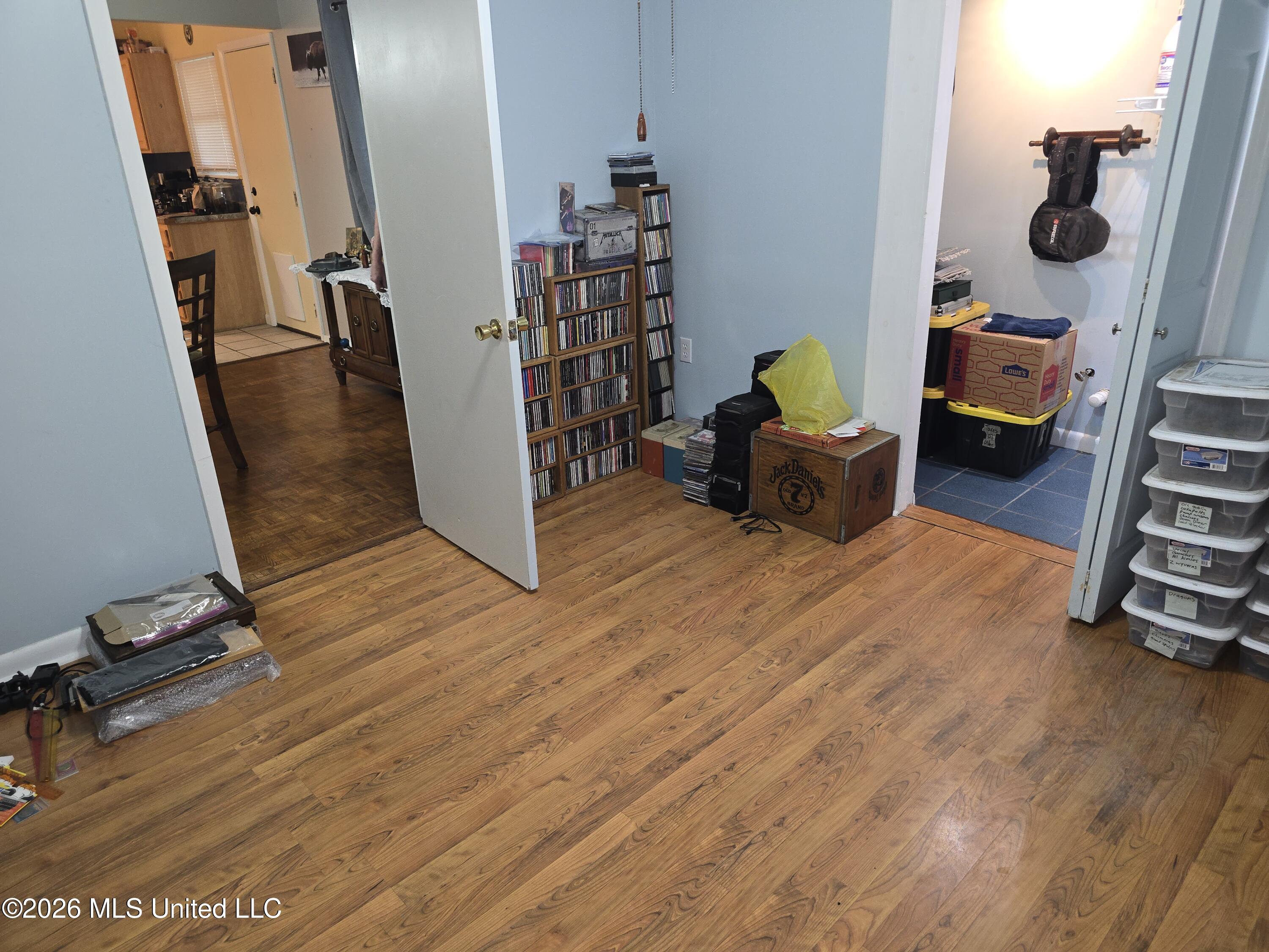 2330 Middlecoff Drive Property Photo 24