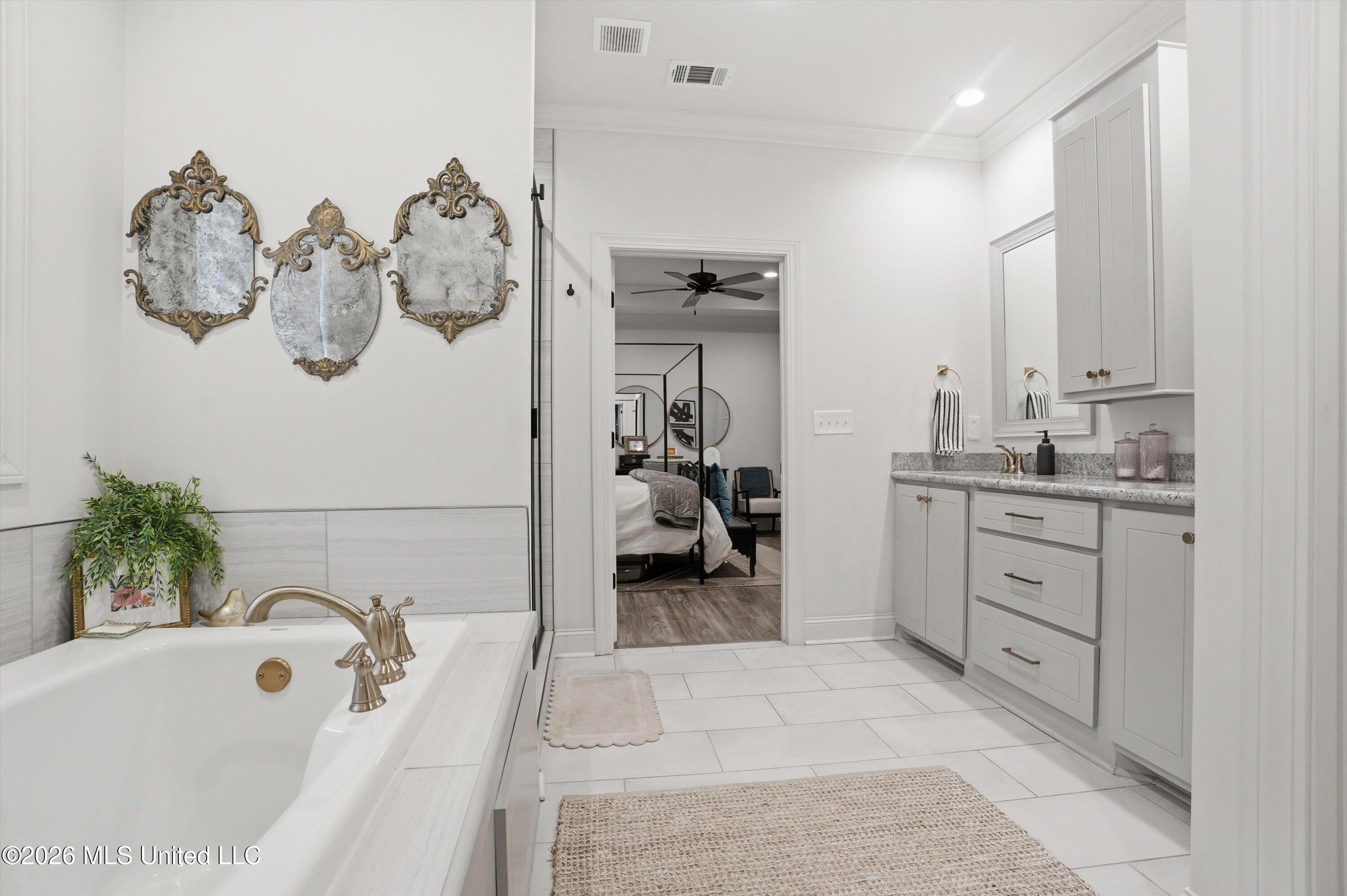 878 Long Leaf Circle Property Photo 24
