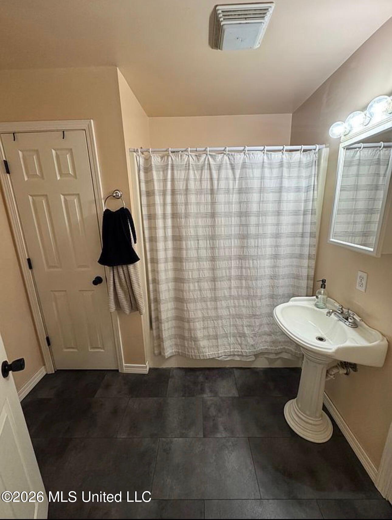 112 Spruce Street Property Photo 20