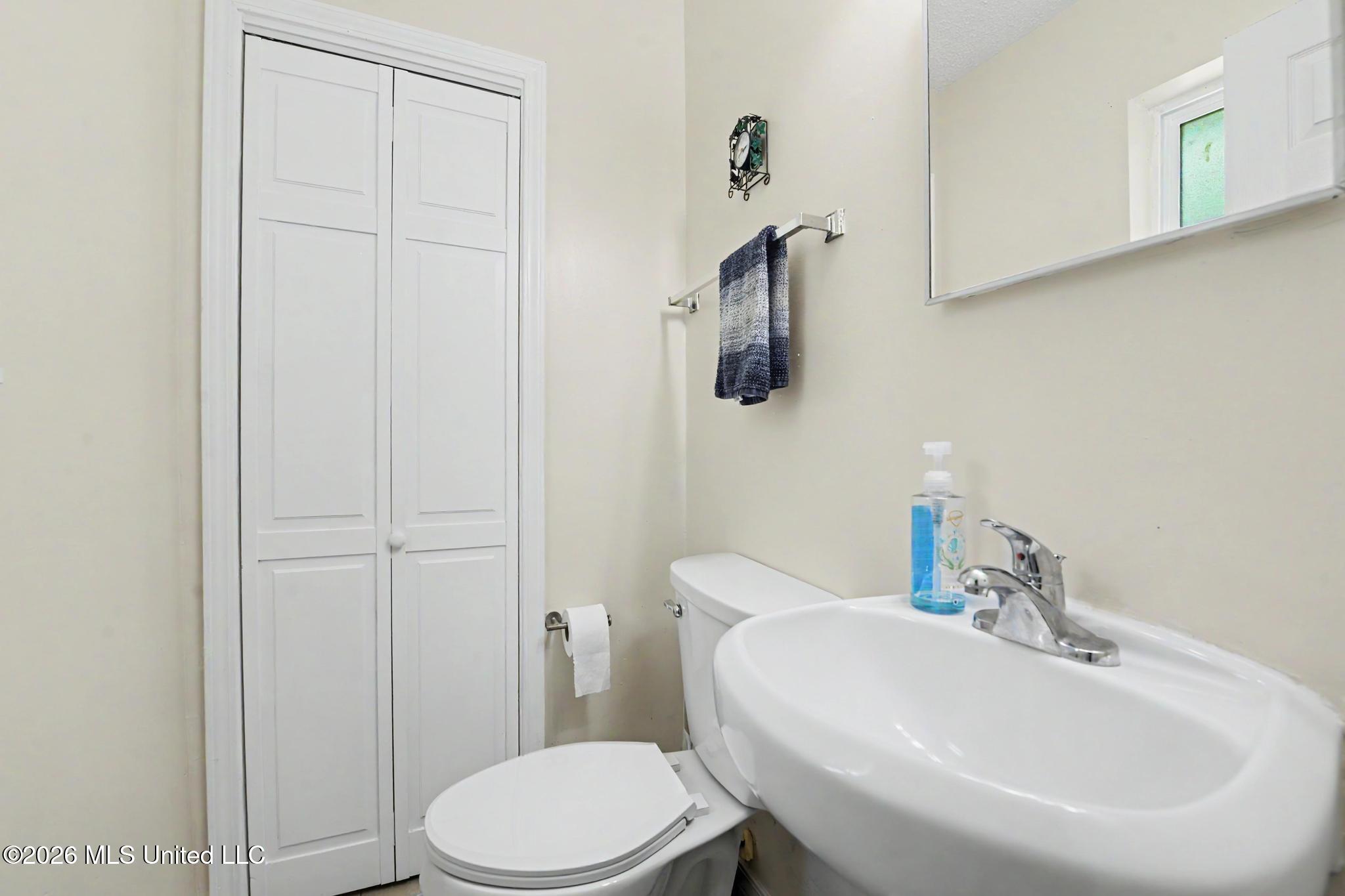 203 Lynn Circle Property Photo 13