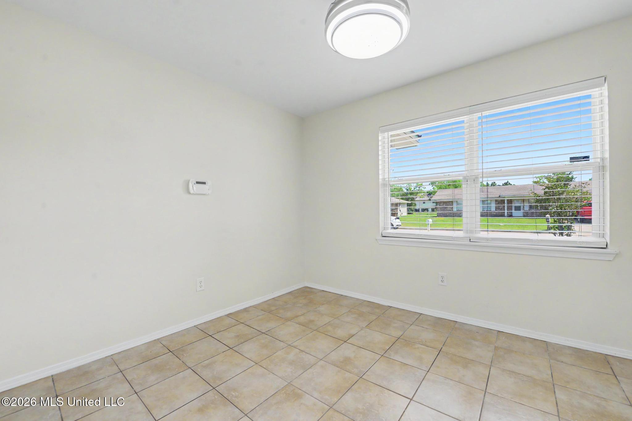 203 Lynn Circle Property Photo 16