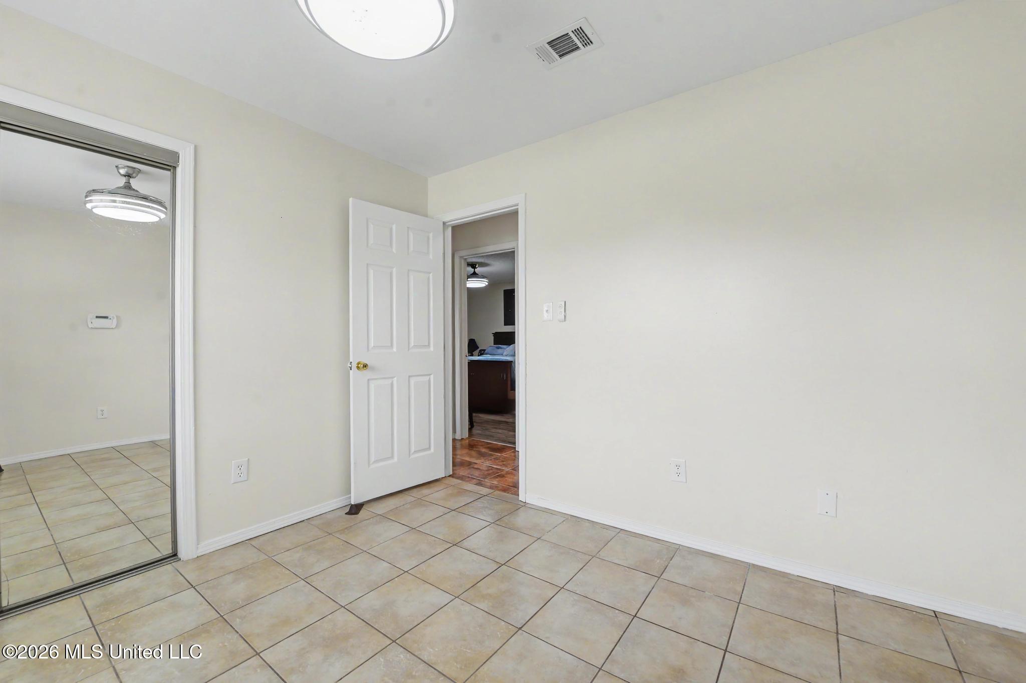 203 Lynn Circle Property Photo 17