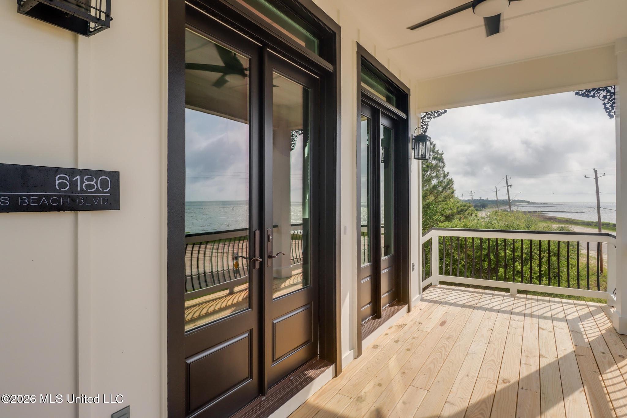 6180 S Beach Boulevard Property Photo 6