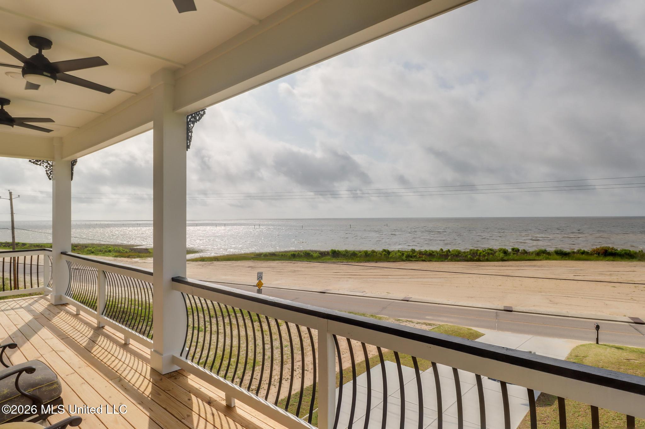 6180 S Beach Boulevard Property Photo 8