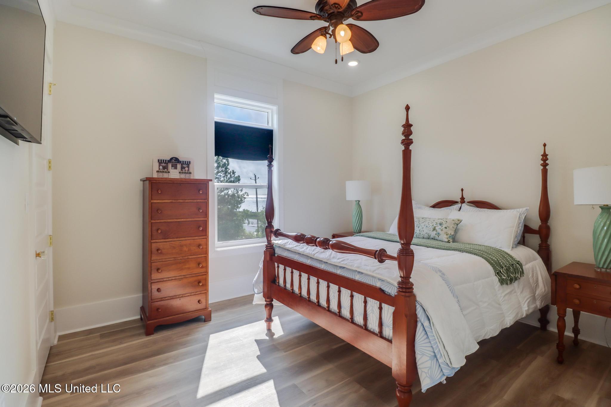 6180 S Beach Boulevard Property Photo 25