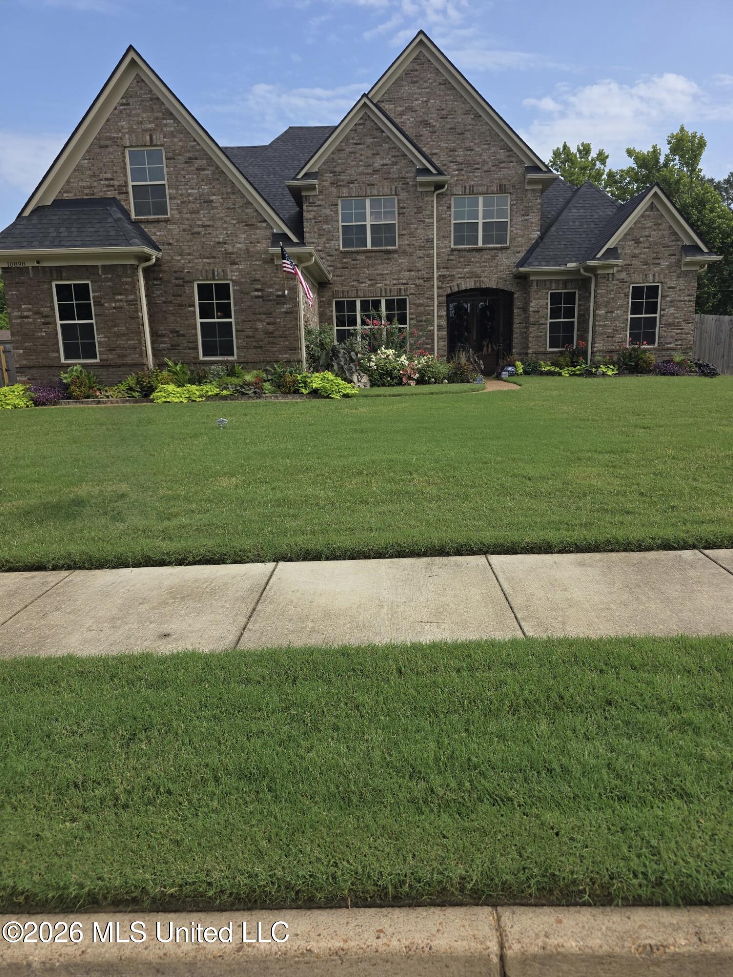 10898 Wiseman Drive Property Photo 1