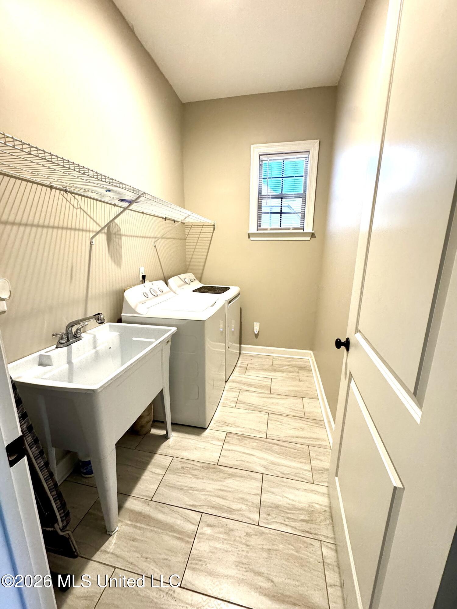 10898 Wiseman Drive Property Photo 11