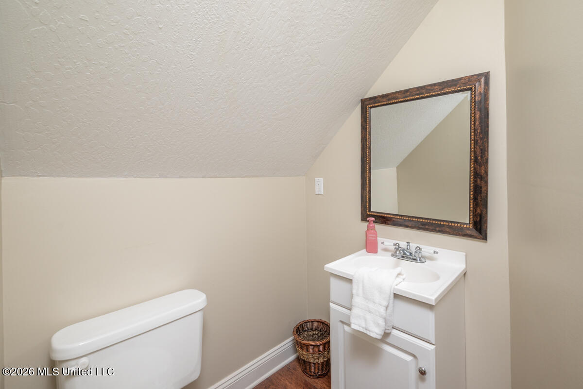 1814 Old Highway 24 Property Photo 26