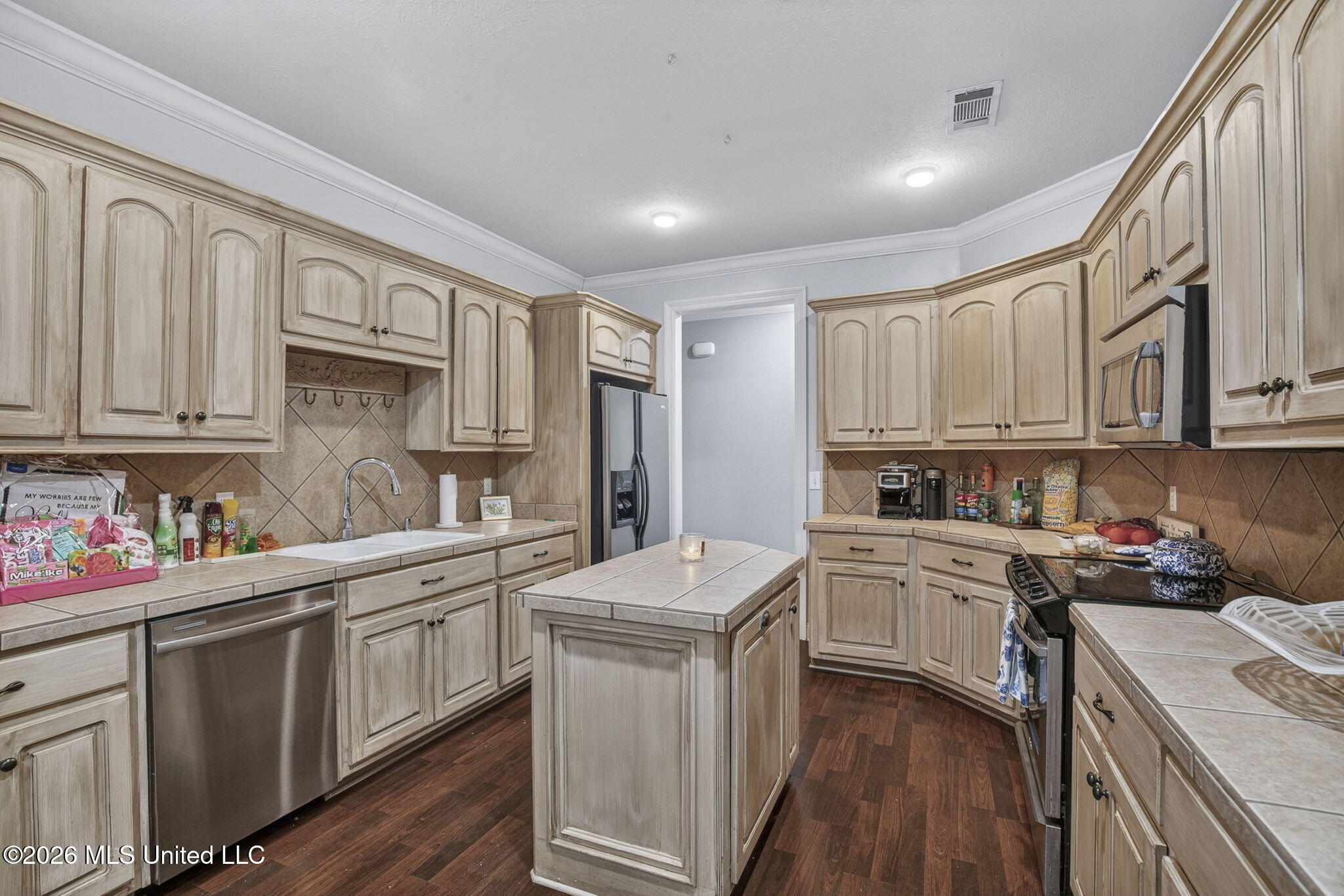 668 Hazelton Drive Property Photo 15
