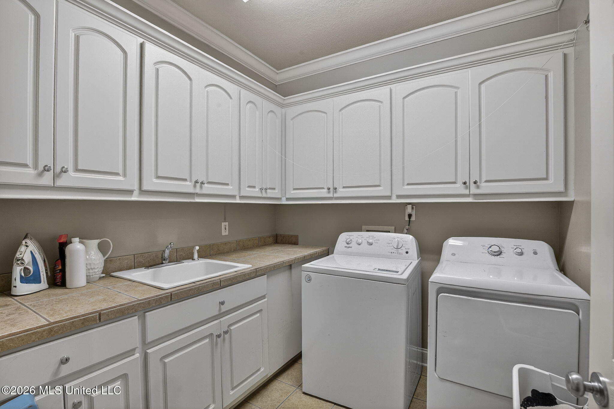 668 Hazelton Drive Property Photo 18