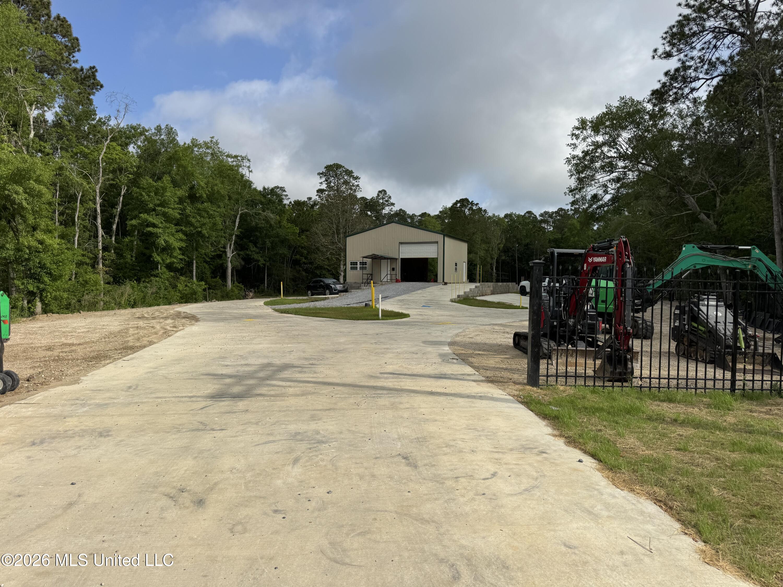 520 U.S. 90 Property Photo 1