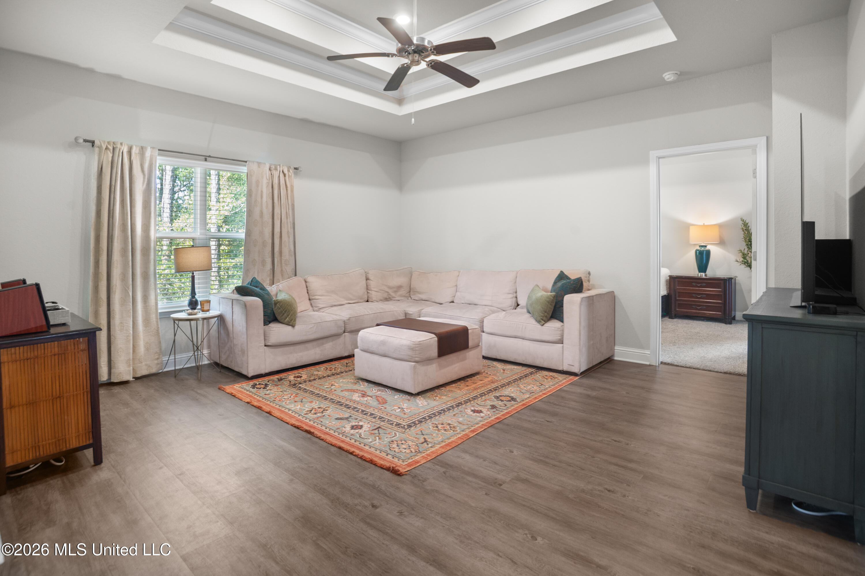 5374 Leeds Lane Property Photo 3