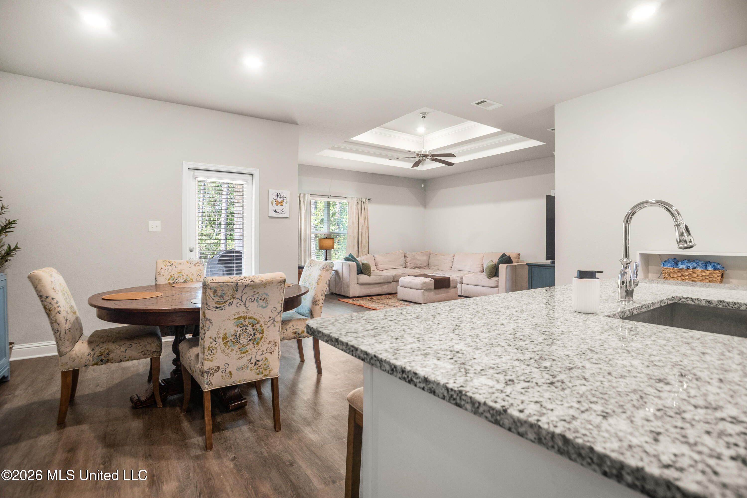 5374 Leeds Lane Property Photo 11