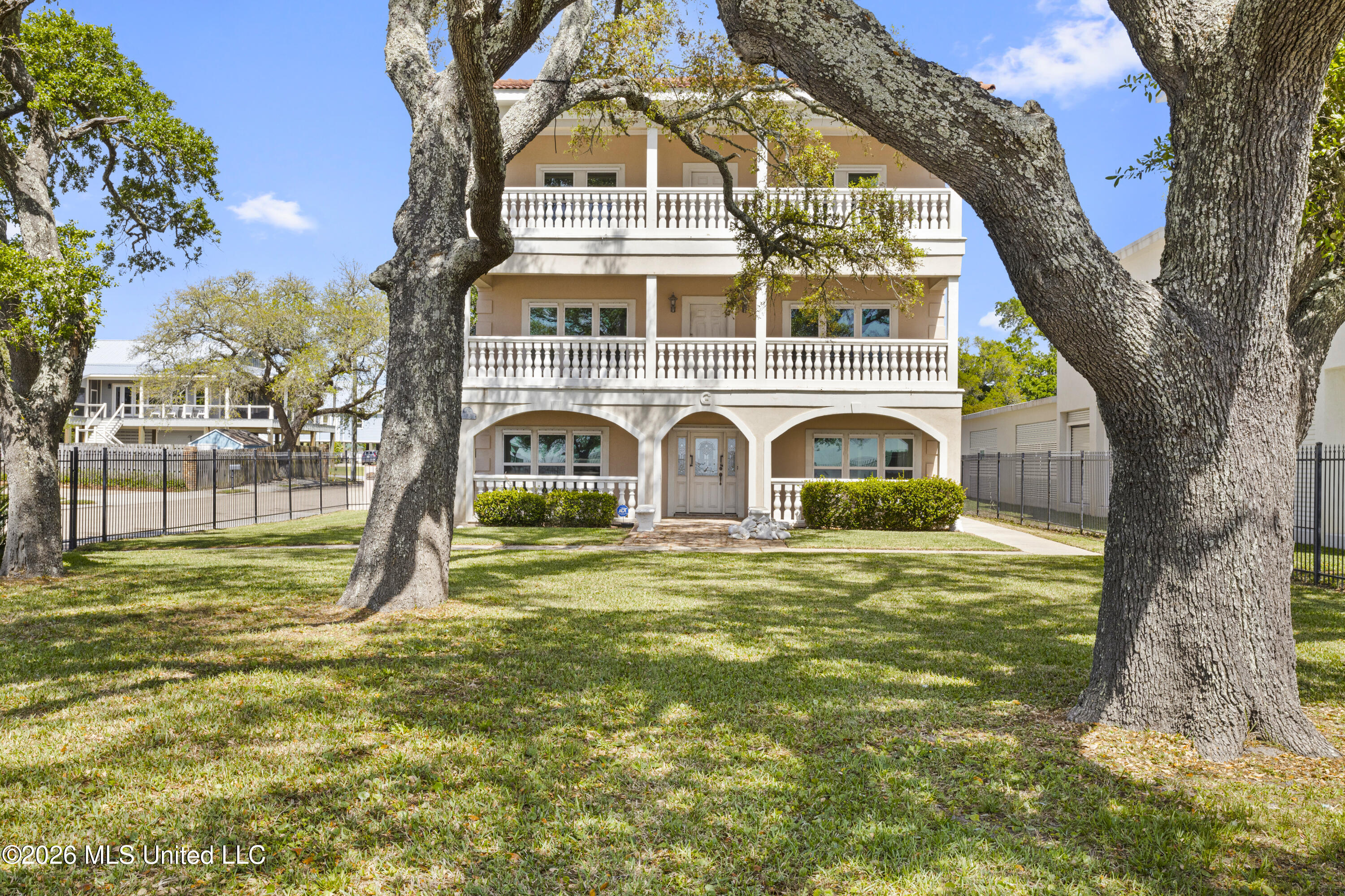 1100 E Beach Boulevard Property Photo 5