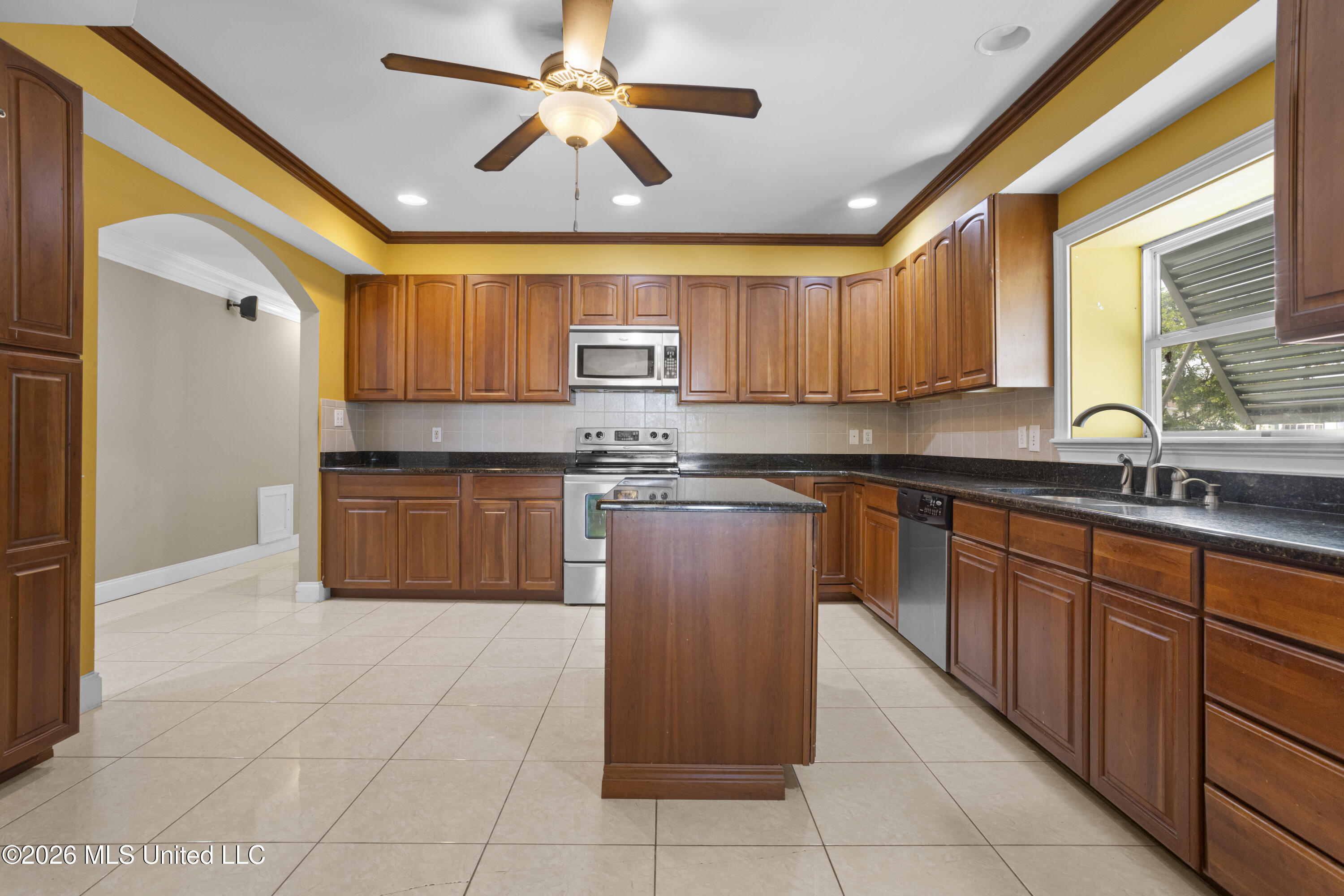 1100 E Beach Boulevard Property Photo 39
