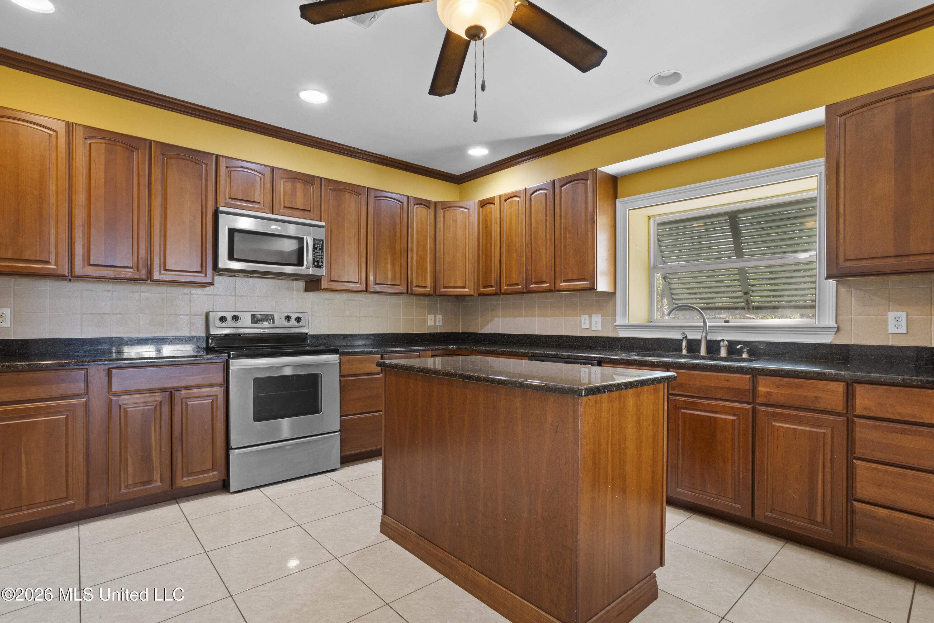1100 E Beach Boulevard Property Photo 40