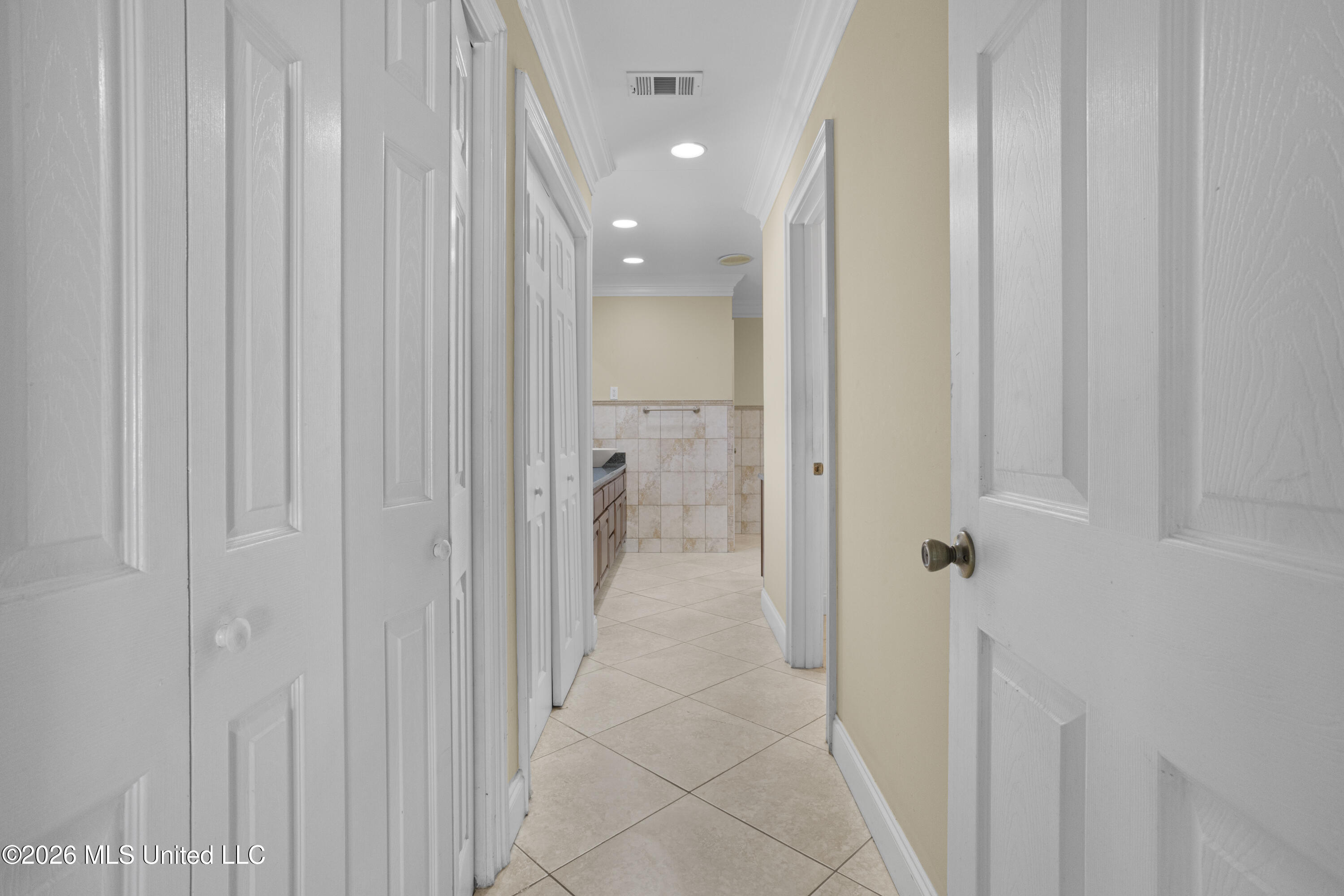 1100 E Beach Boulevard Property Photo 50